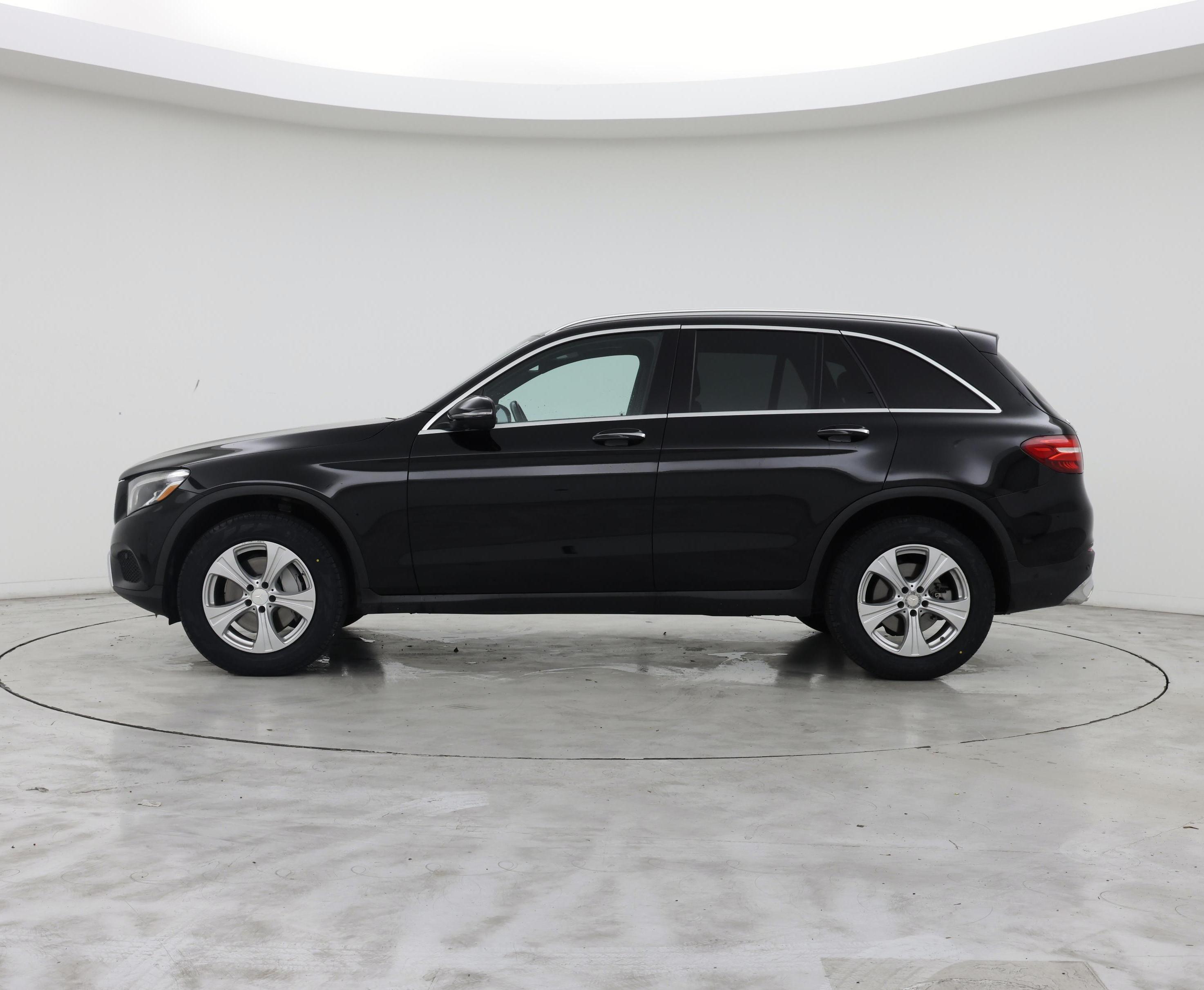 Thumbnail: 2018 Mercedes-Benz GLC - 3