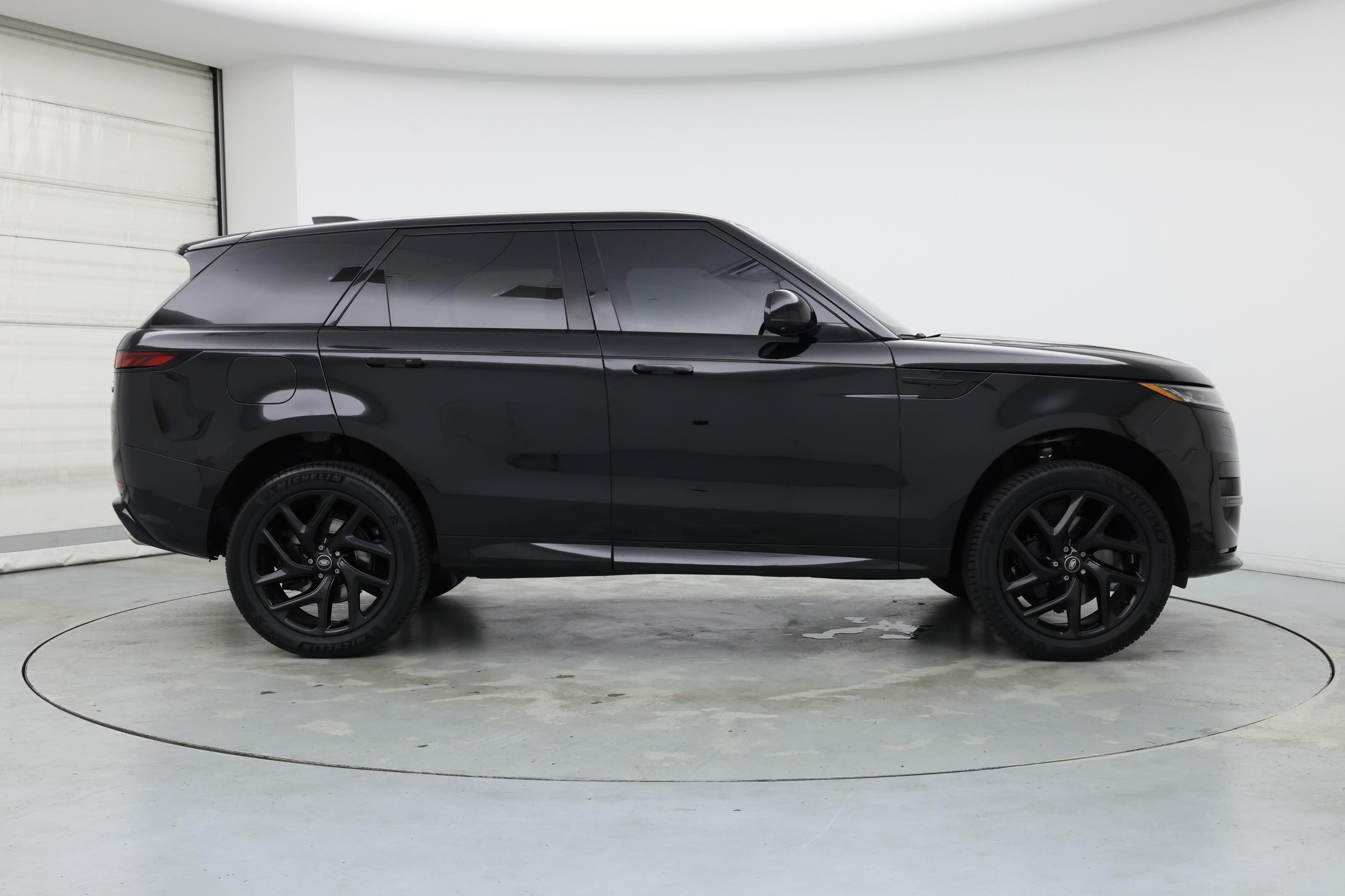 Thumbnail: 2023 Land Rover Range Rover Sport - 7