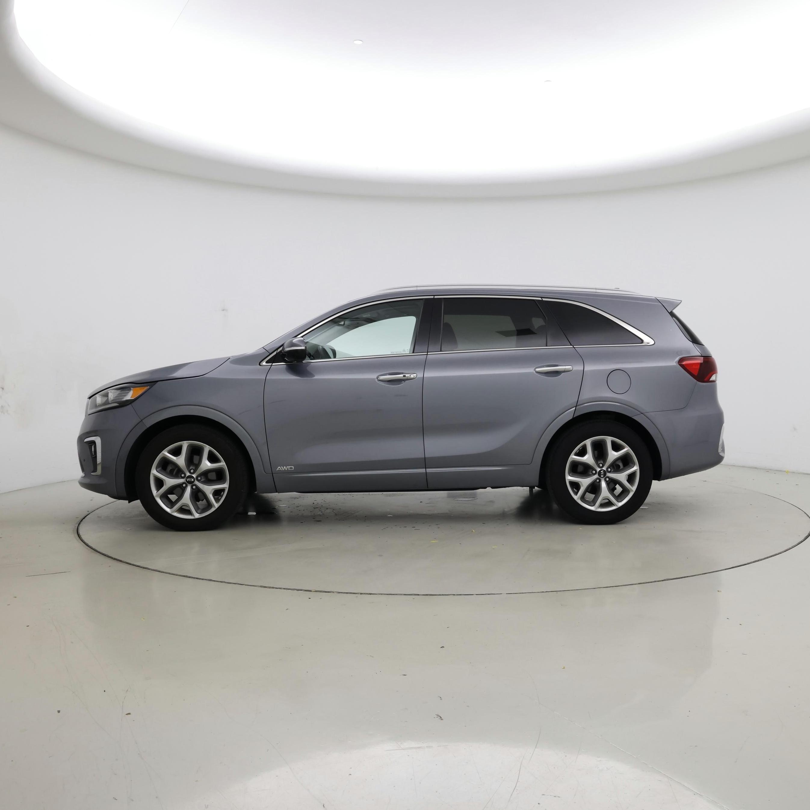 Thumbnail: 2020 Kia Sorento - 3