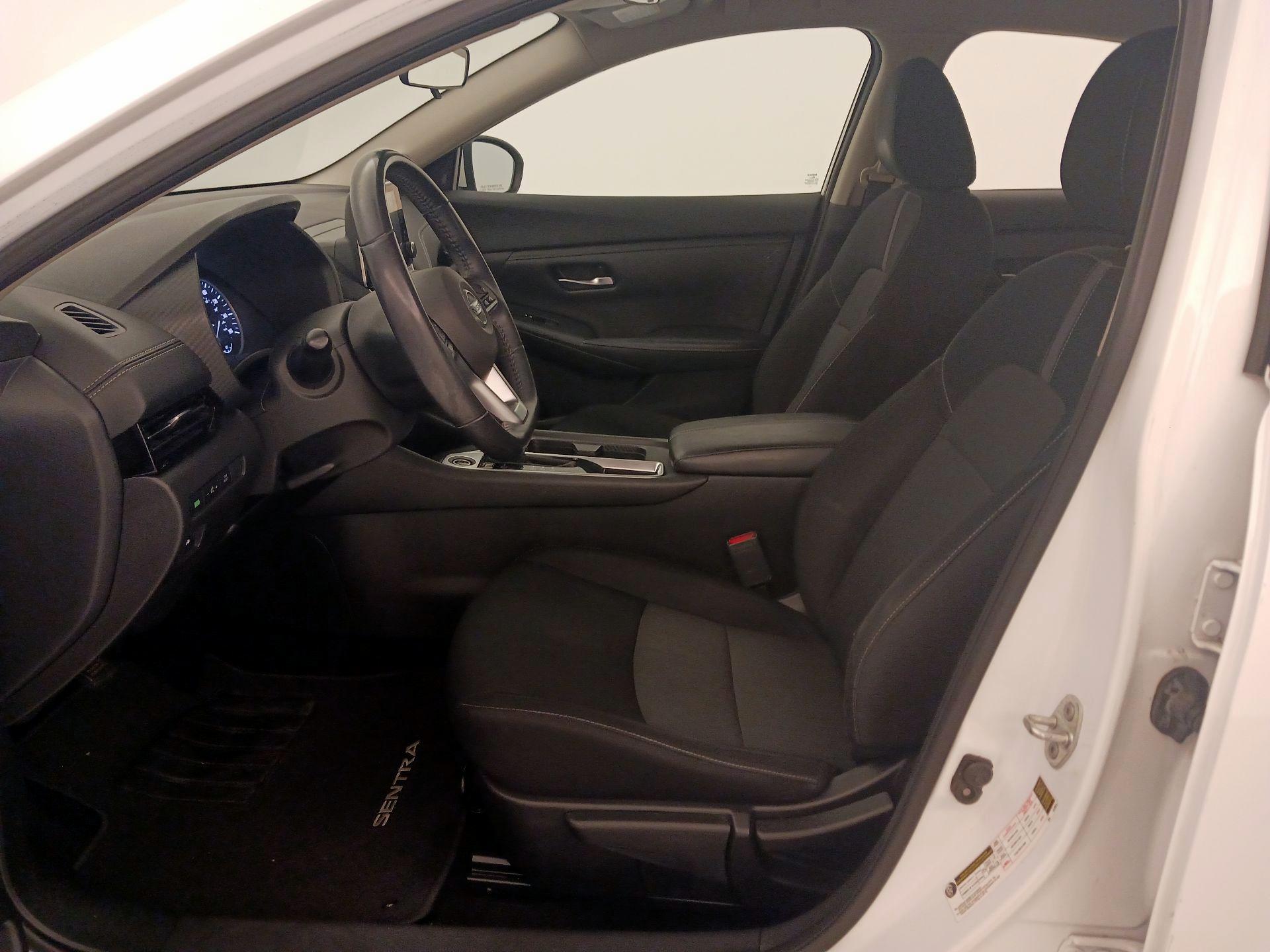 Thumbnail: 2020 Nissan Sentra - 11