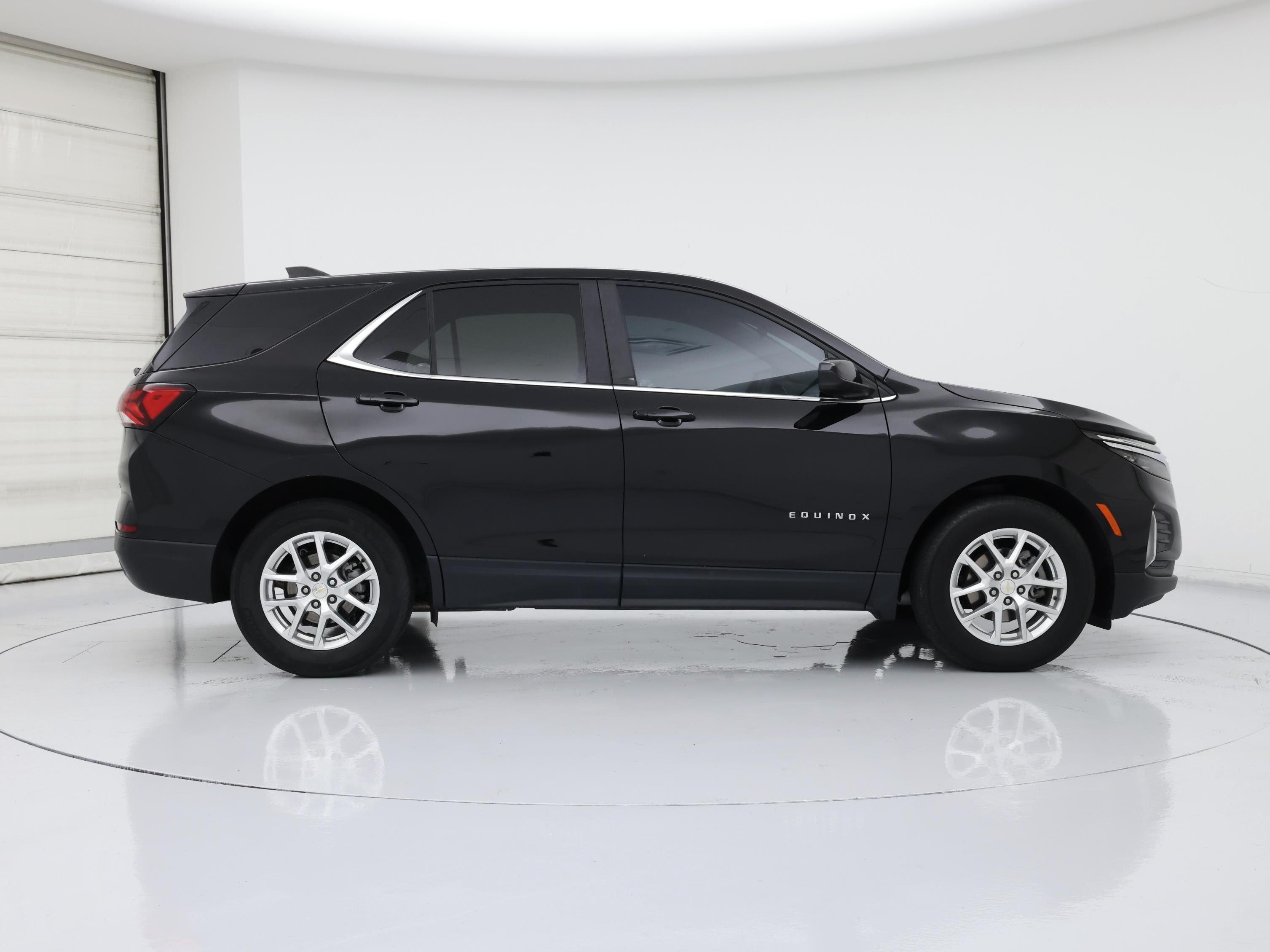 Thumbnail: 2022 Chevrolet Equinox - 7