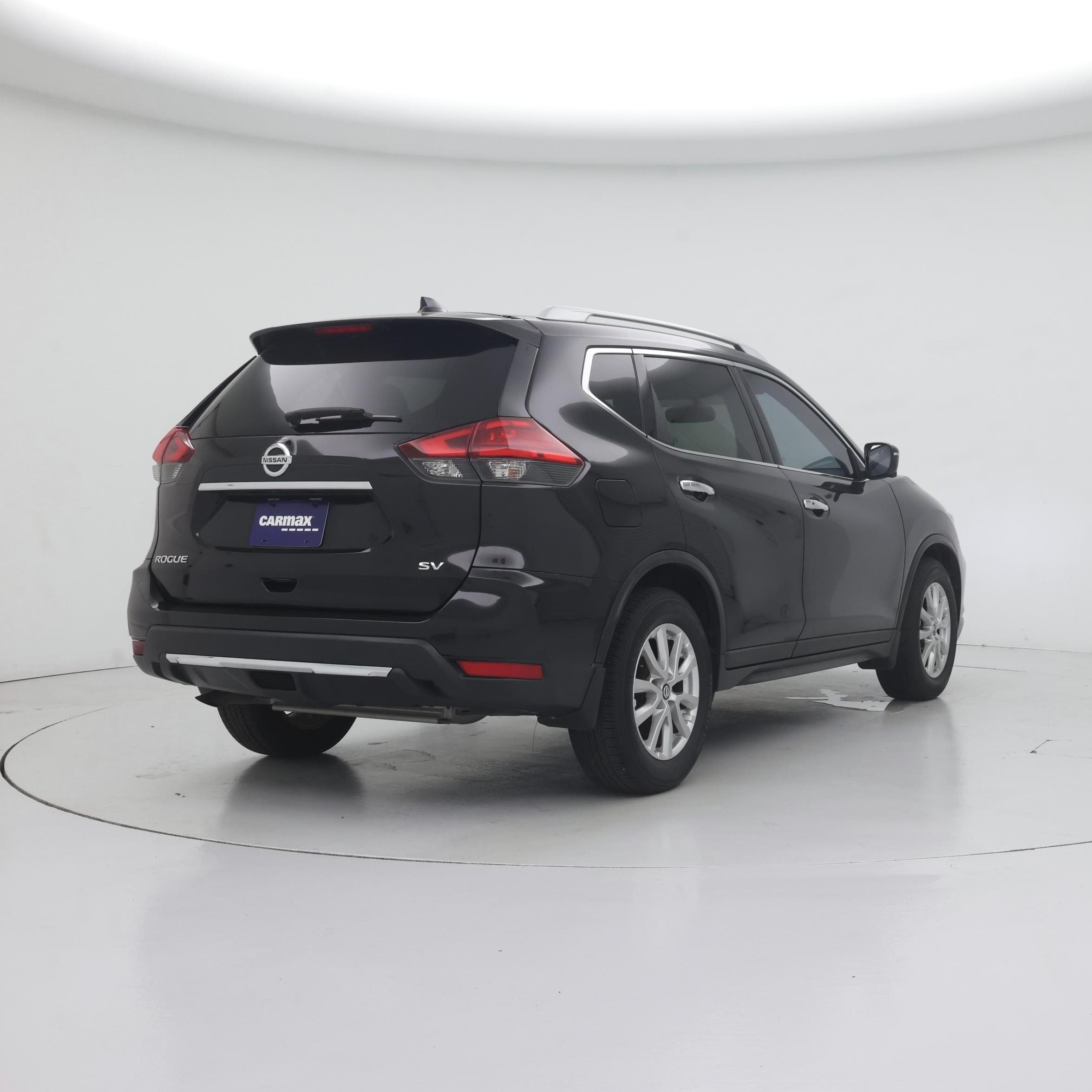 Thumbnail: 2017 Nissan Rogue - 8