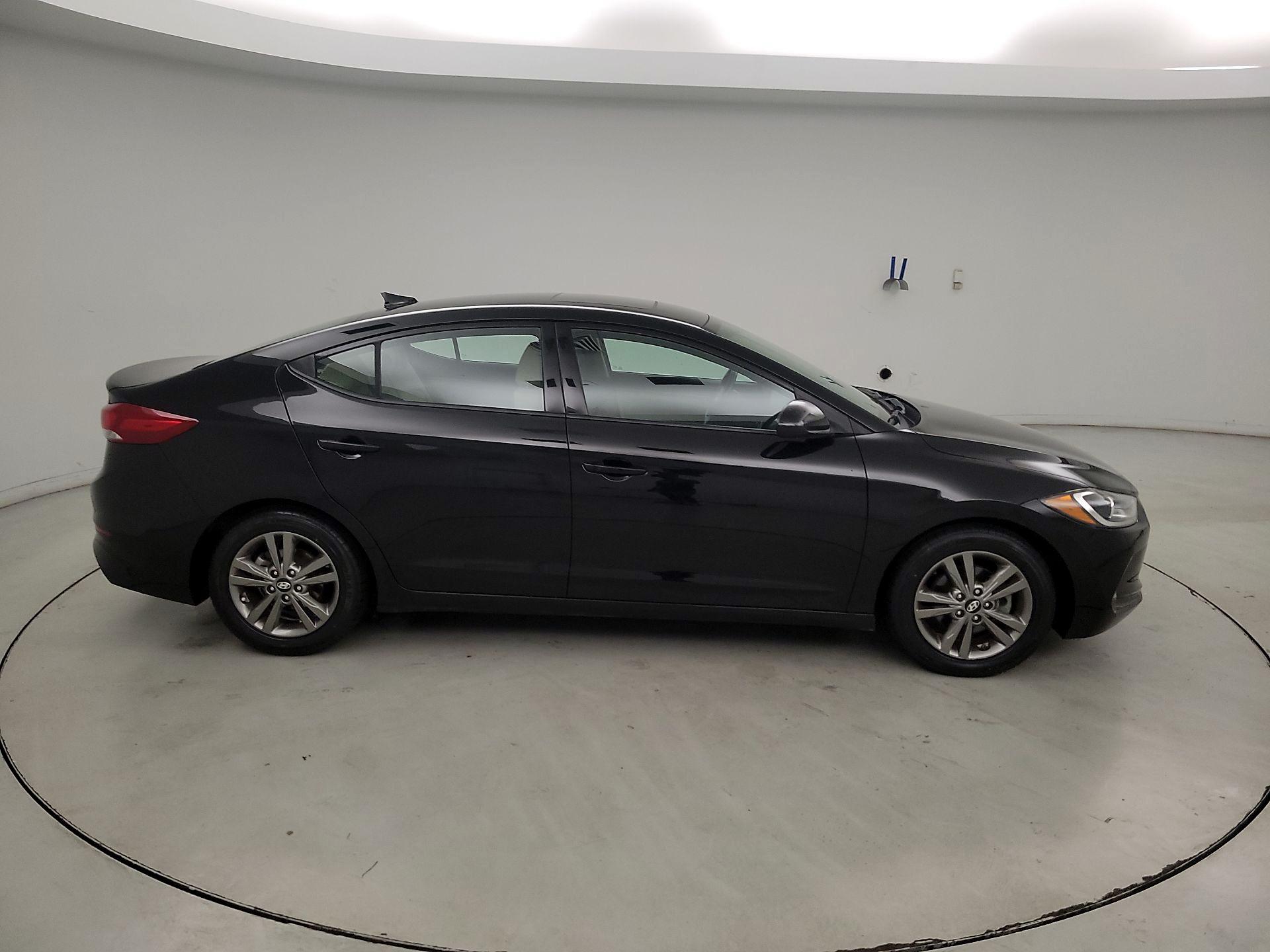Thumbnail: 2018 Hyundai Elantra - 4