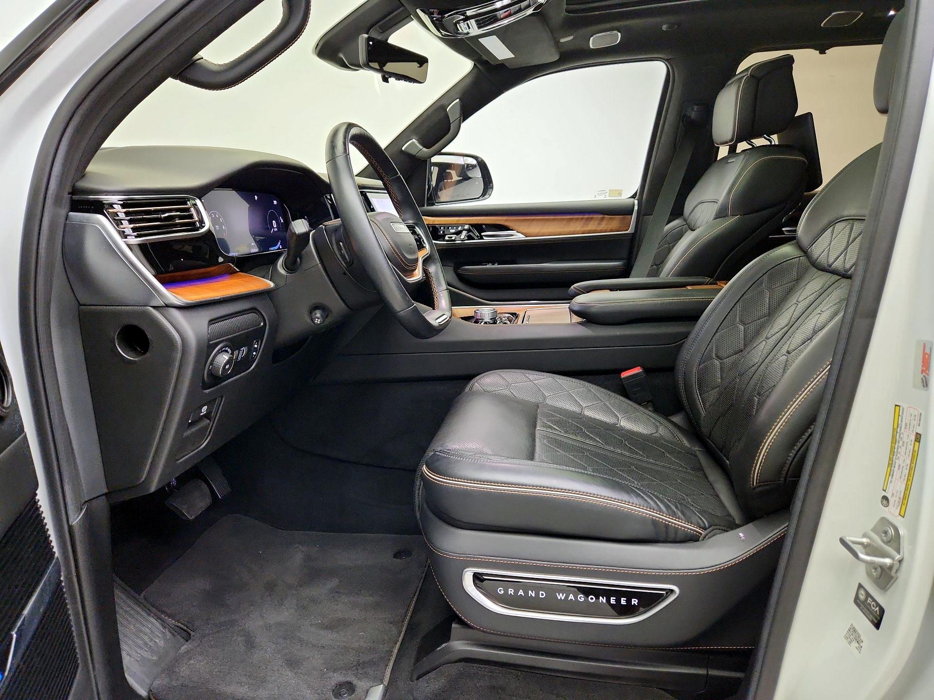 Thumbnail: 2022 Jeep Grand Wagoneer - 11