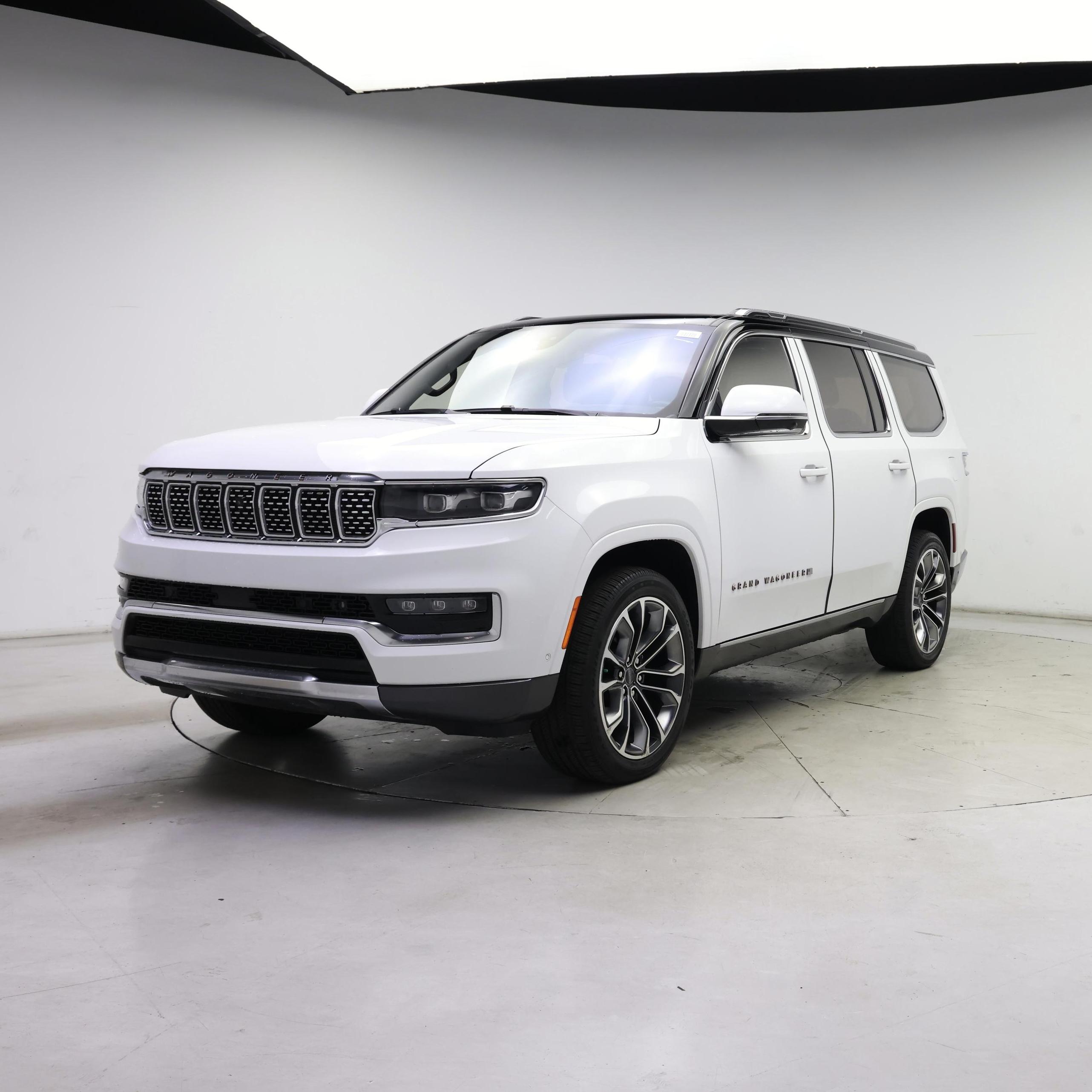 Thumbnail: 2022 Jeep Grand Wagoneer - 4