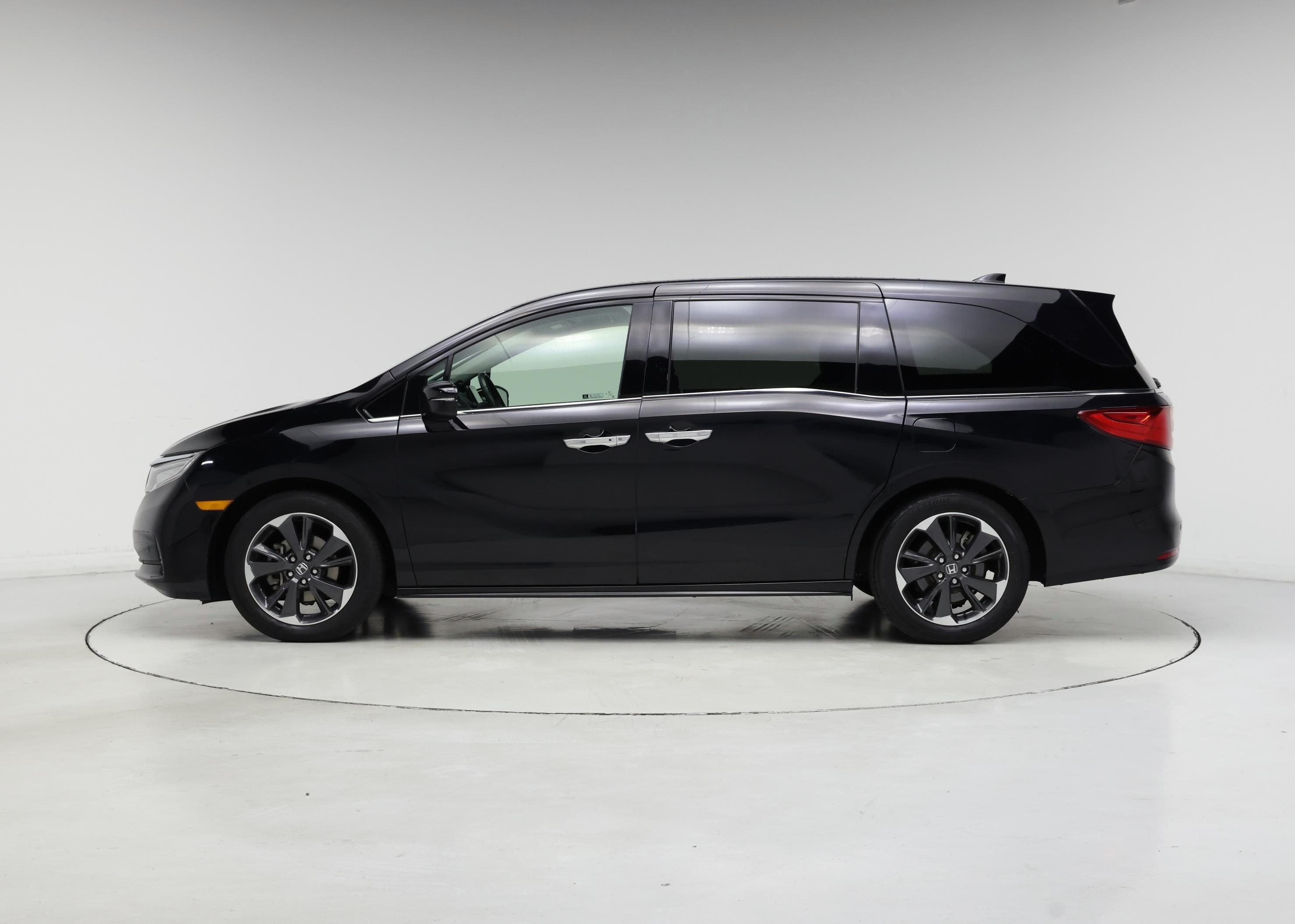 Thumbnail: 2022 Honda Odyssey - 3