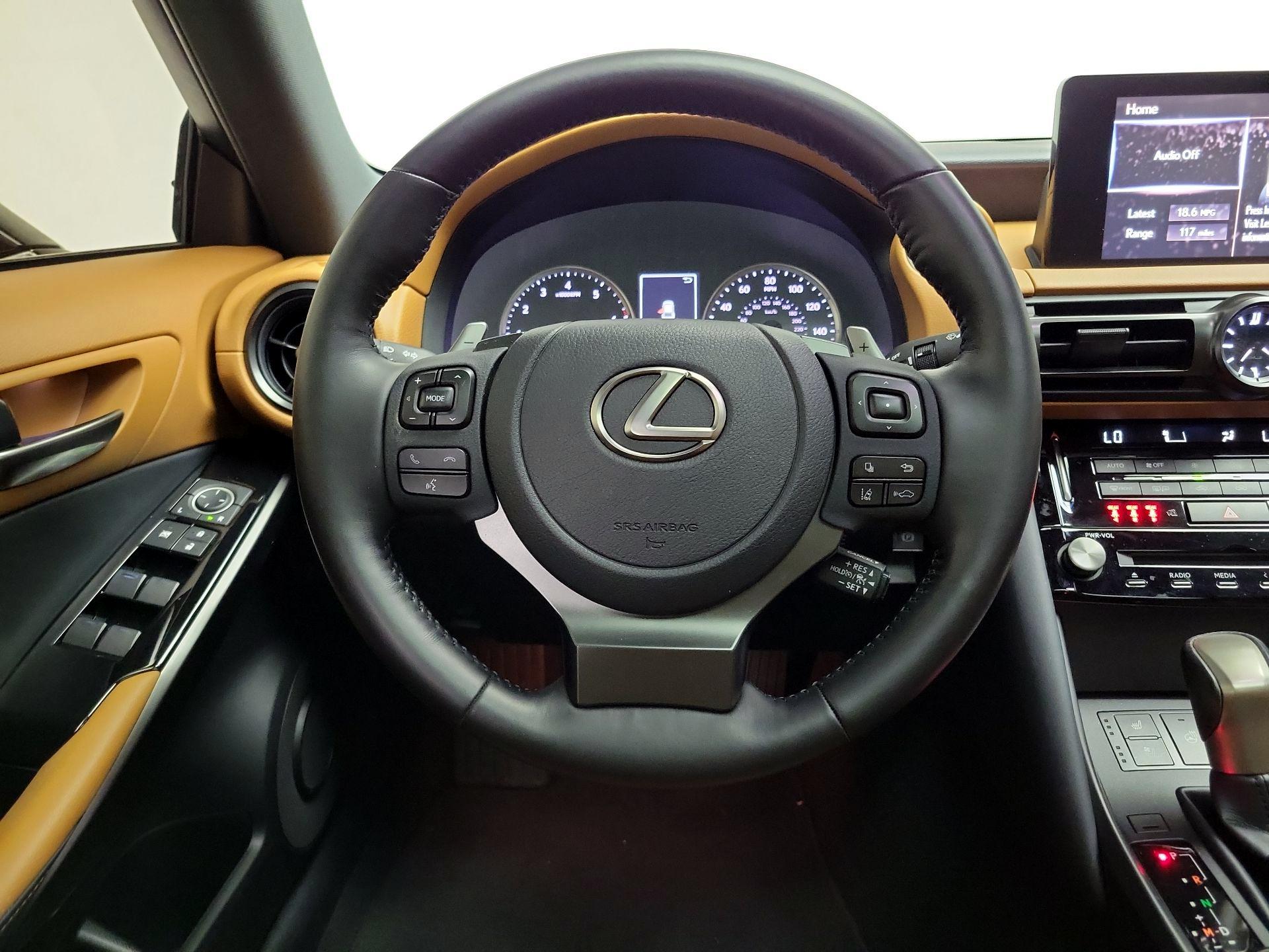 Thumbnail: 2023 Lexus IS - 10