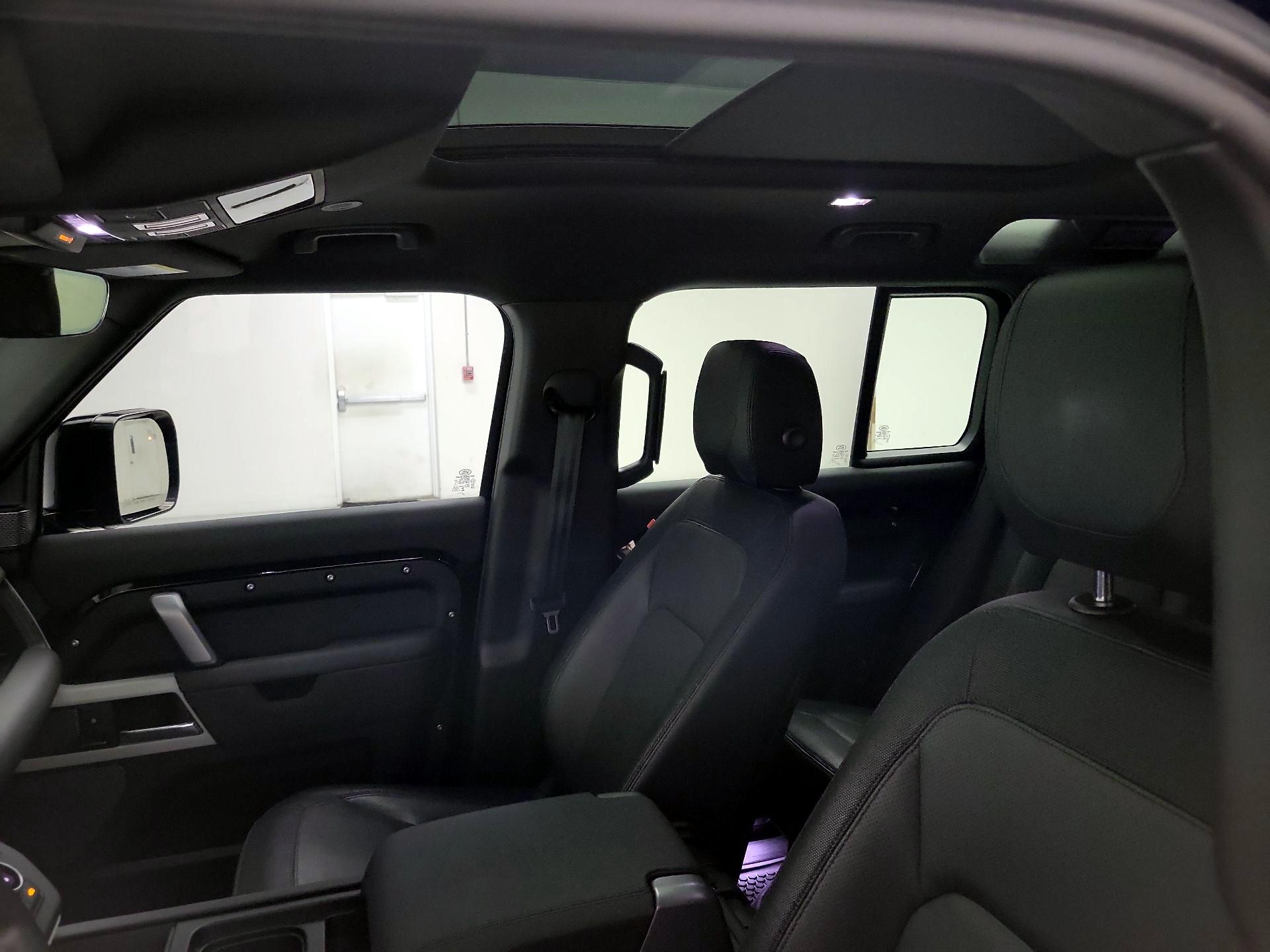 Thumbnail: 2024 Land Rover Defender - 20