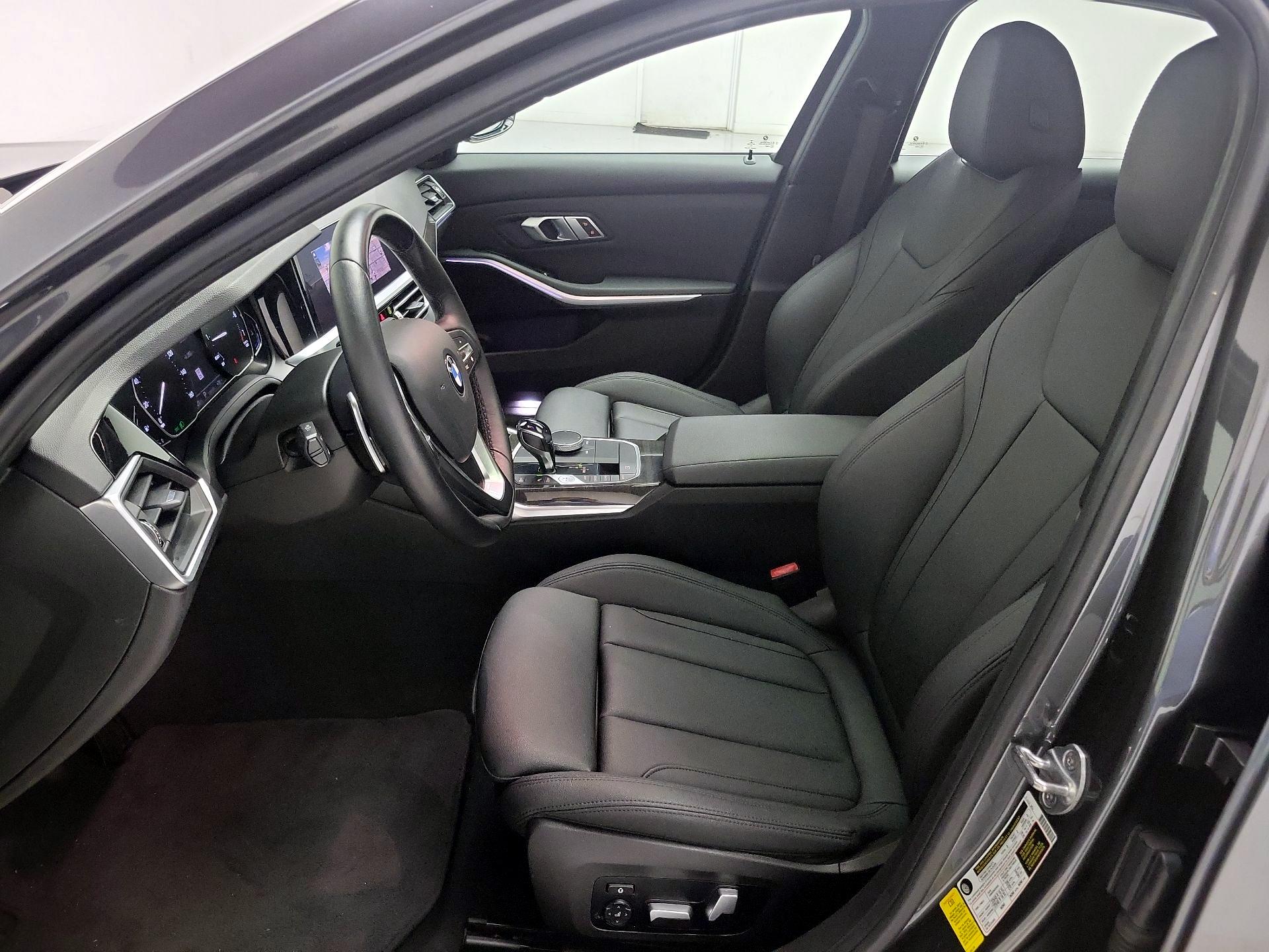 Thumbnail: 2021 BMW 3 Series - 11