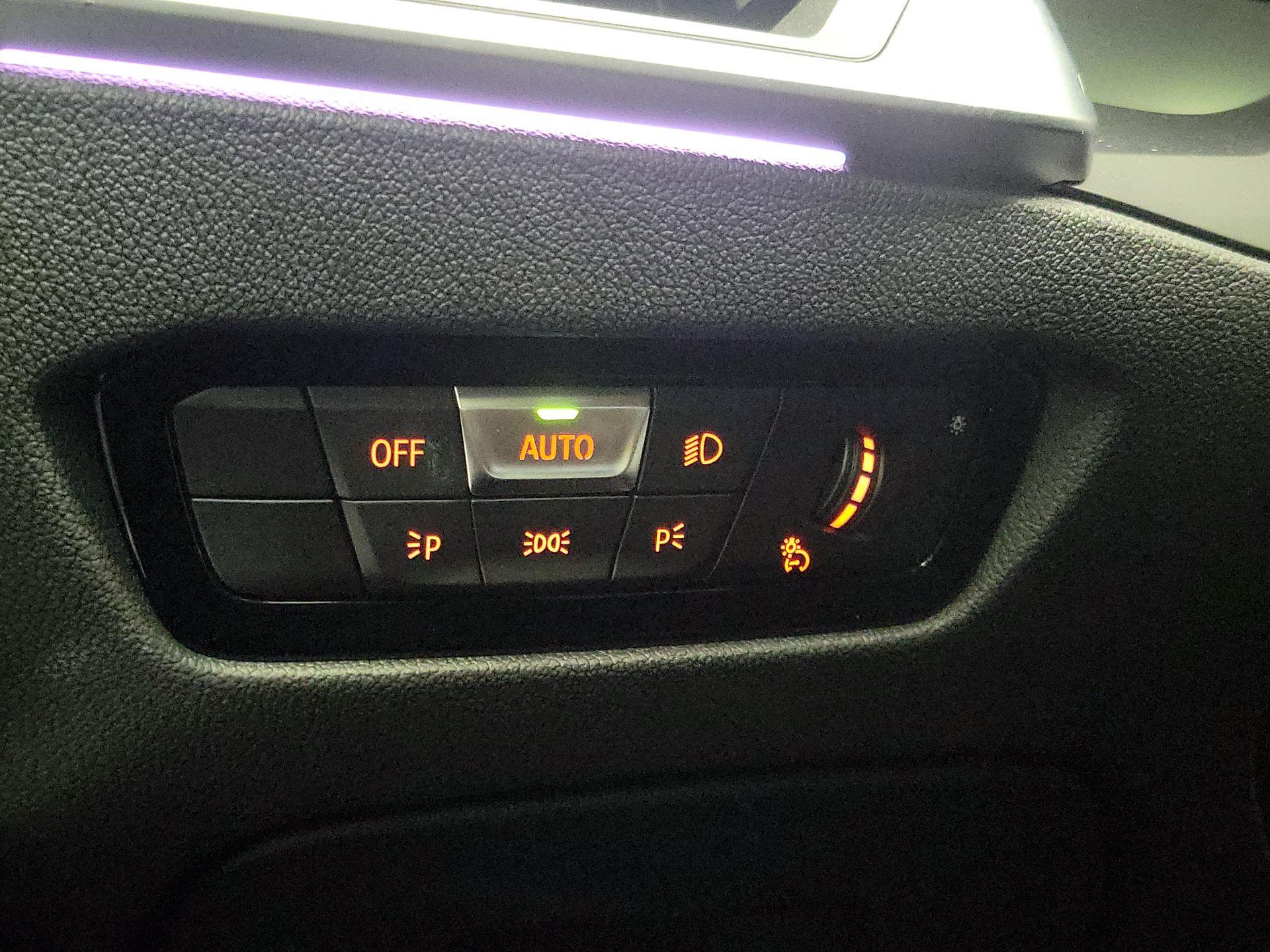 Thumbnail: 2021 BMW 3 Series - 13