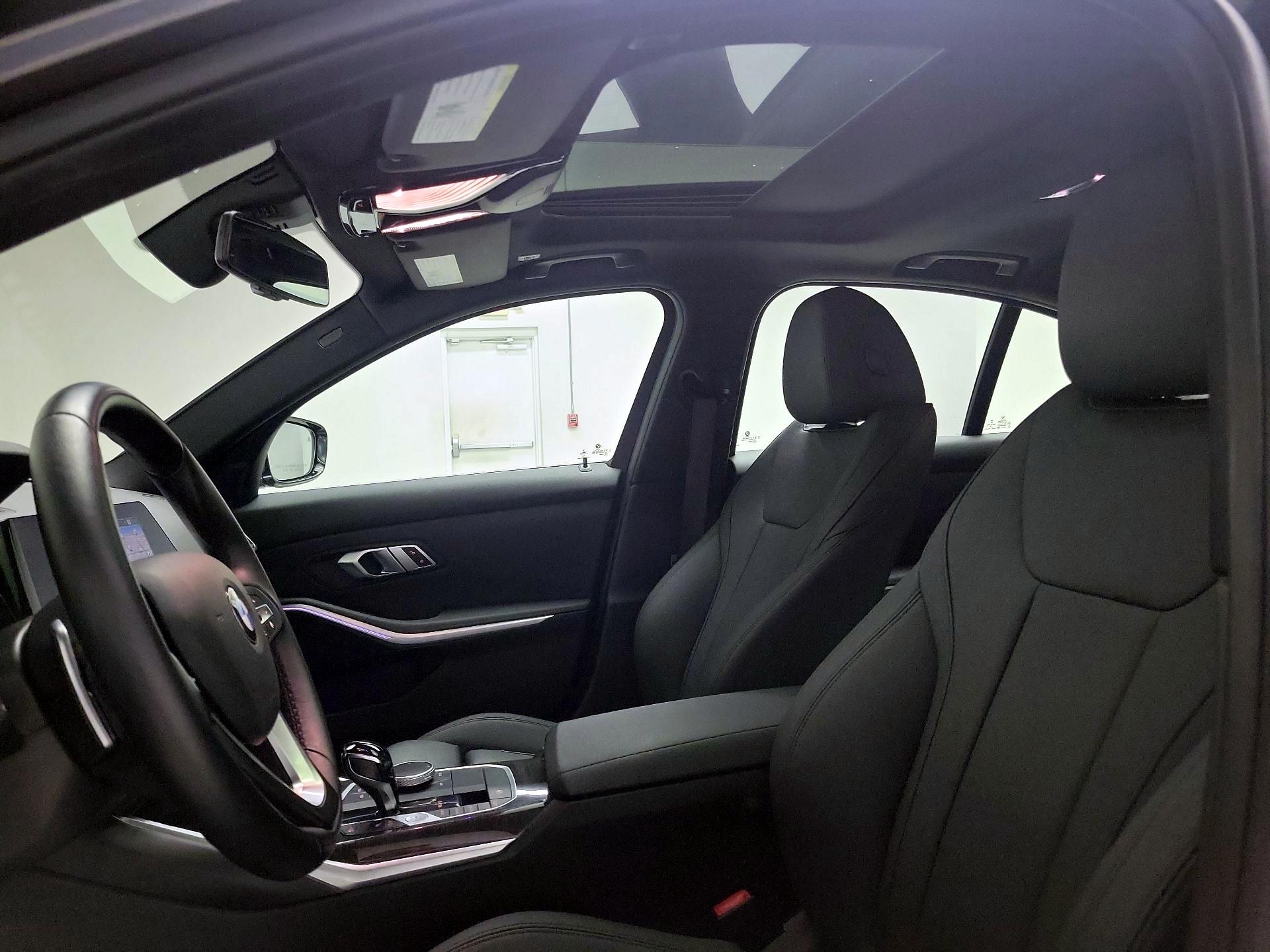 Thumbnail: 2021 BMW 3 Series - 20