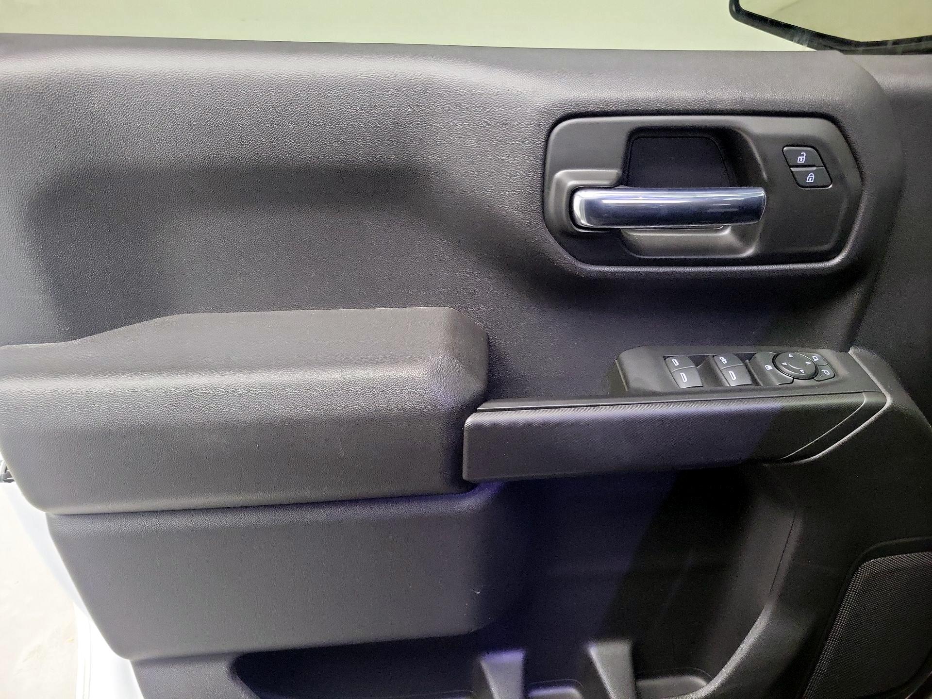 Thumbnail: 2023 Chevrolet Silverado 1500 - 12