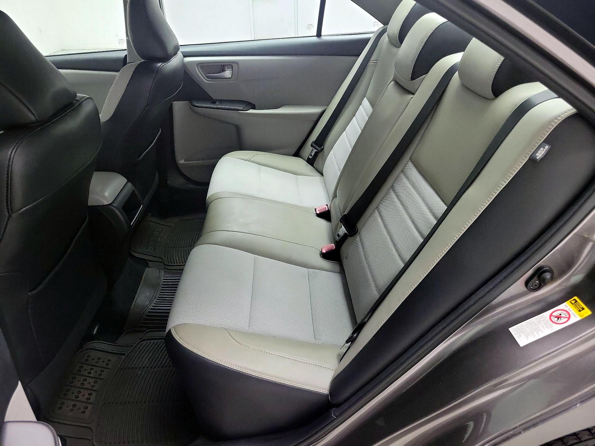 Thumbnail: 2017 Toyota Camry - 19