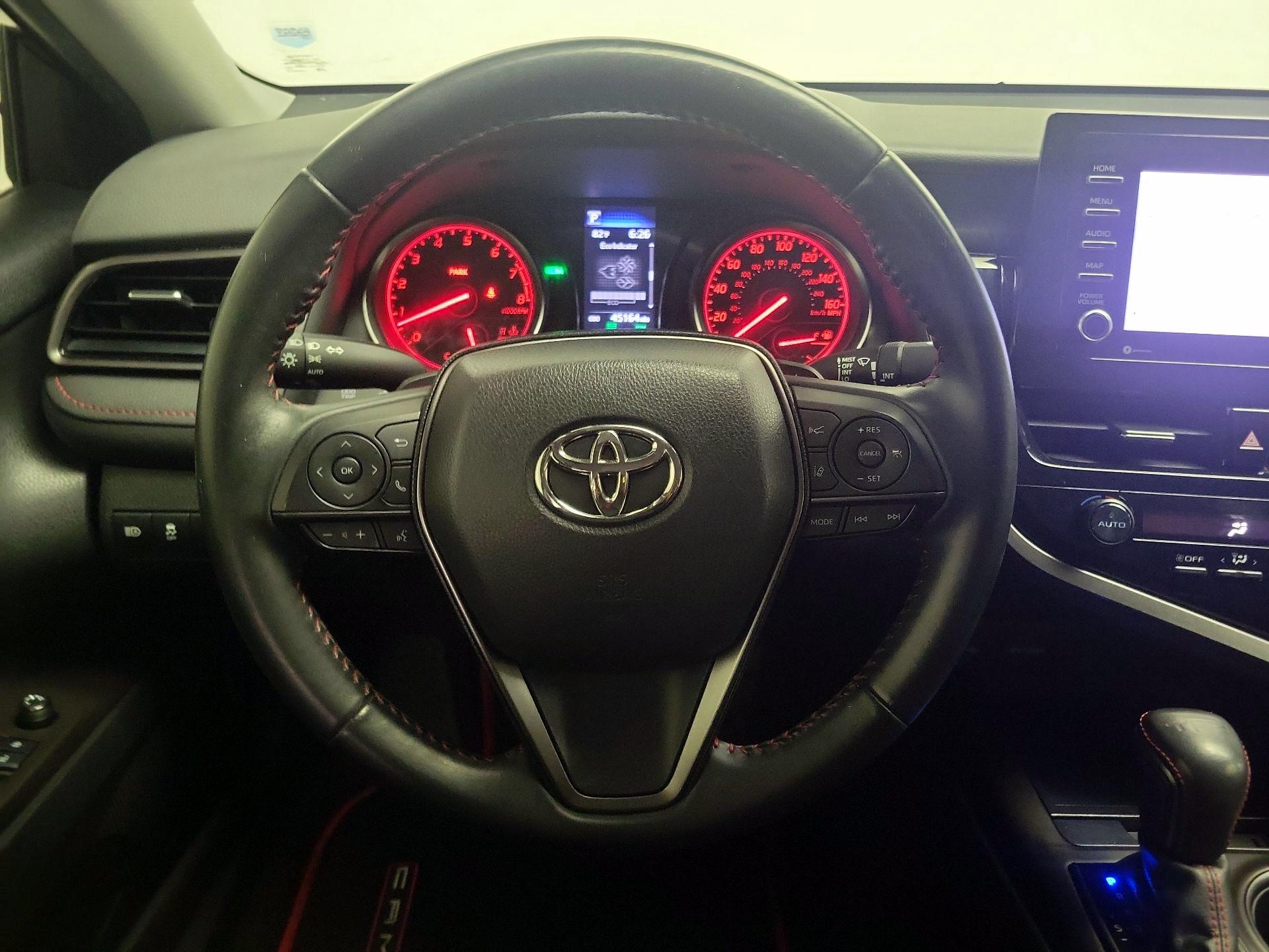 Thumbnail: 2022 Toyota Camry - 10