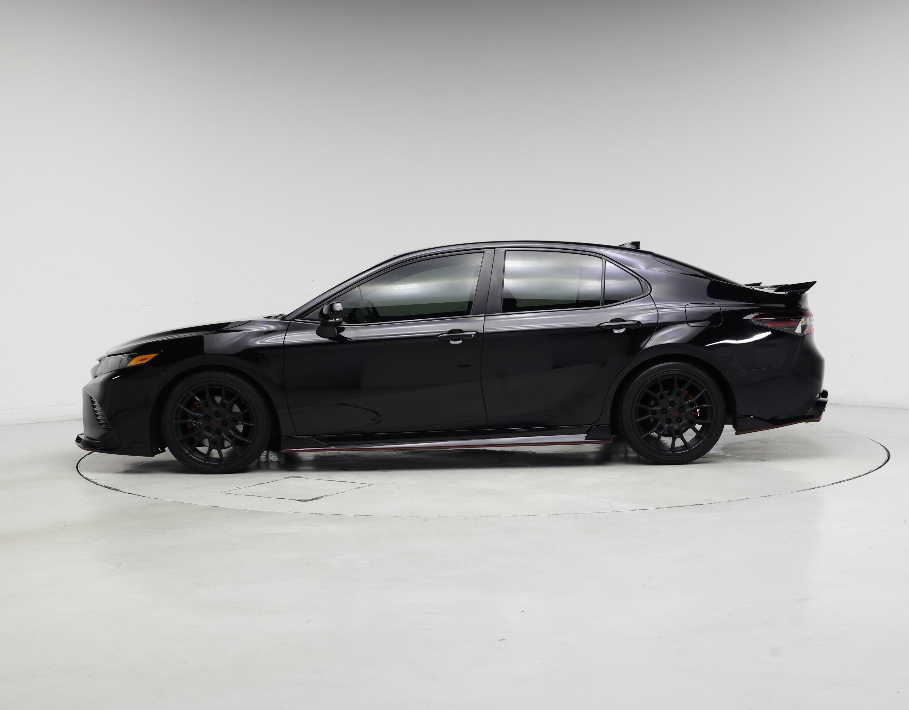 Thumbnail: 2022 Toyota Camry - 3