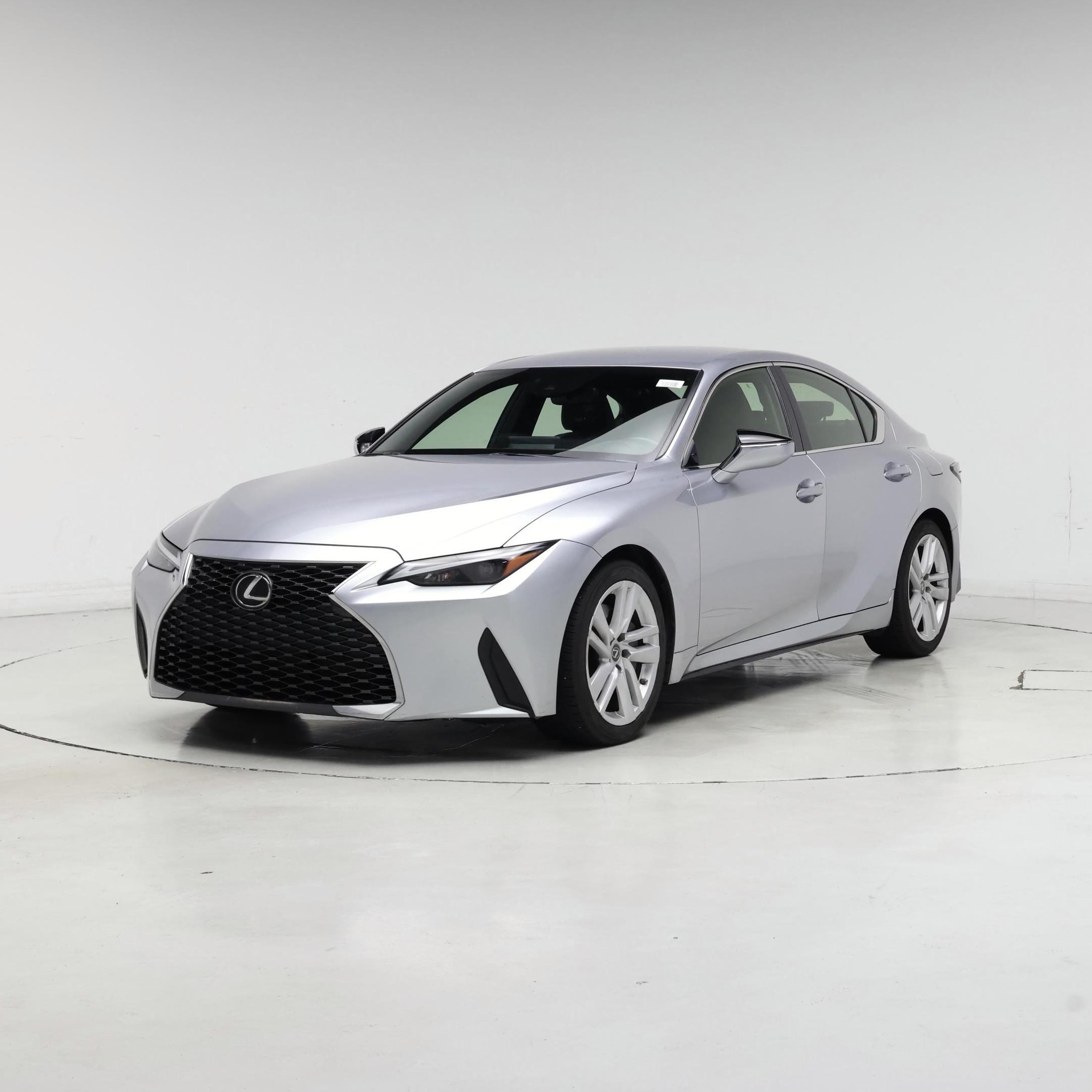 Thumbnail: 2021 Lexus IS - 4