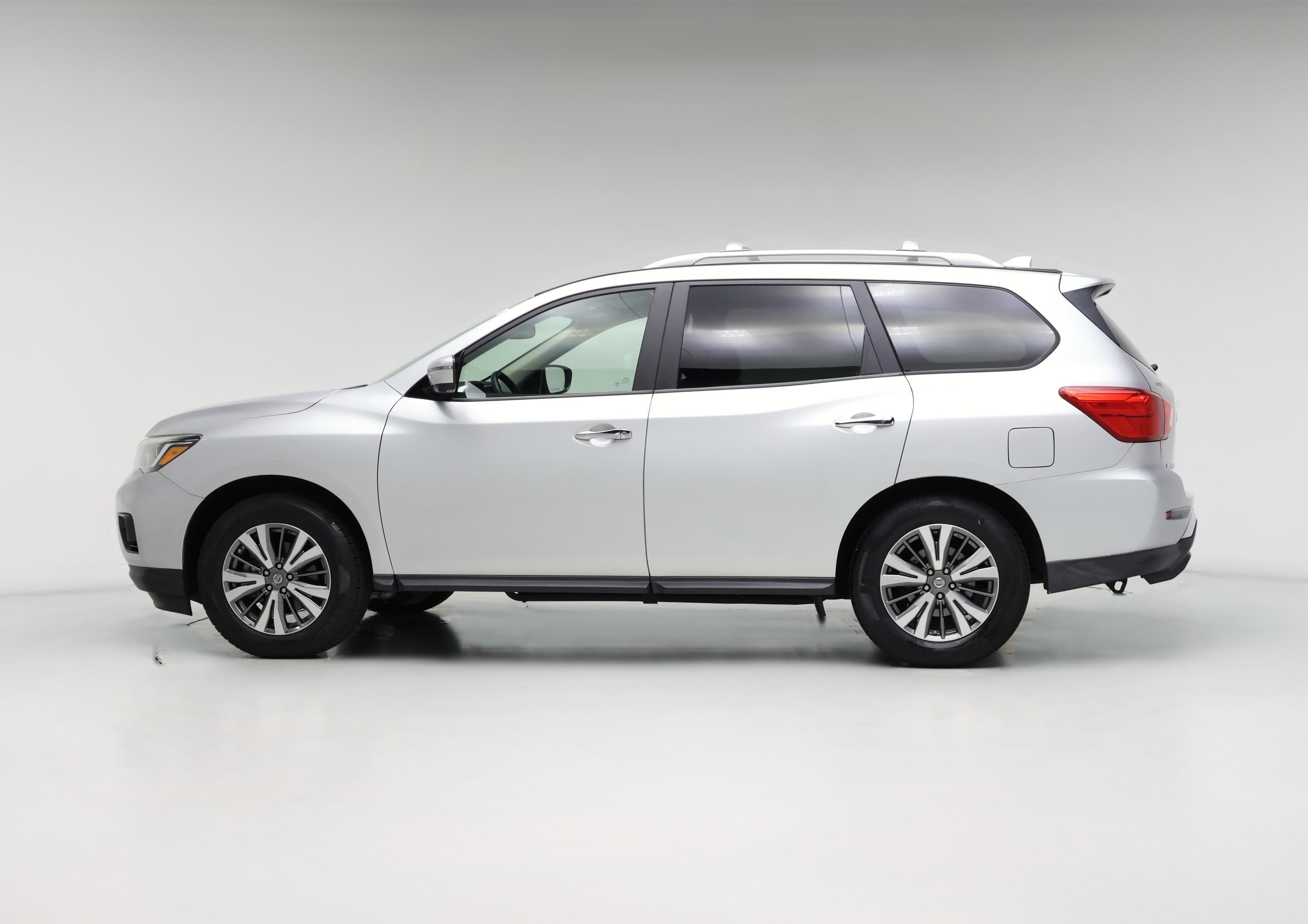 Thumbnail: 2019 Nissan Pathfinder - 1