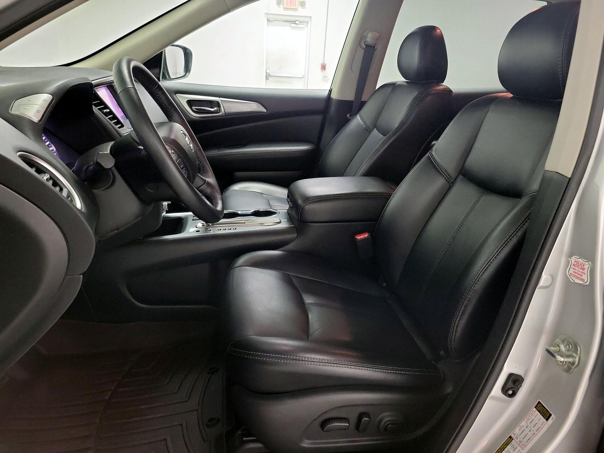 Thumbnail: 2019 Nissan Pathfinder - 11