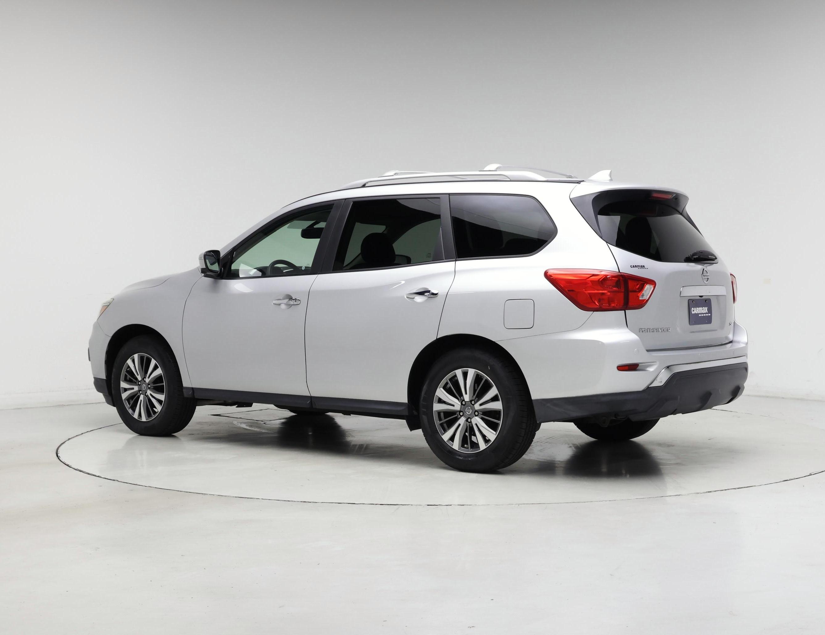 Thumbnail: 2019 Nissan Pathfinder - 5