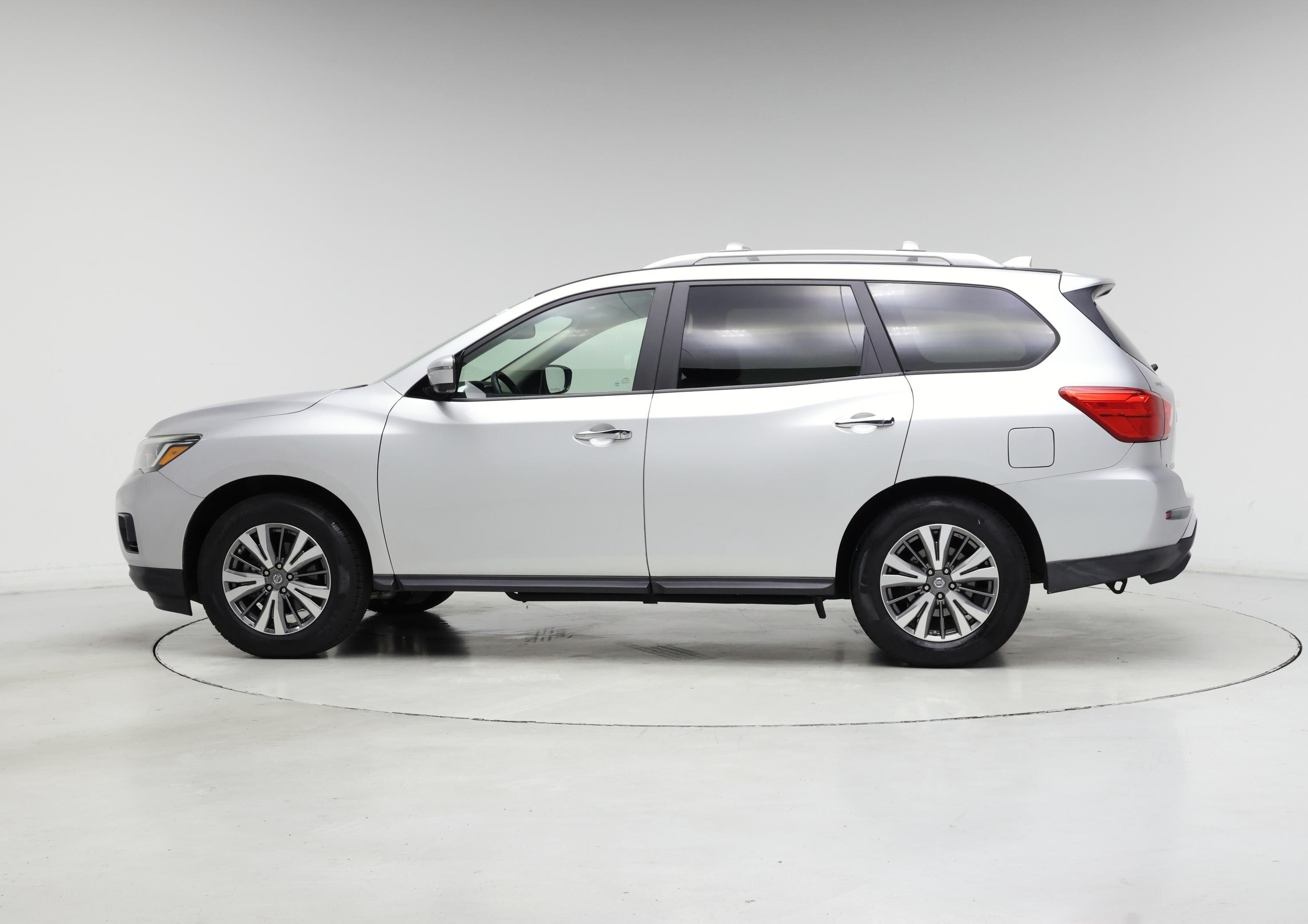 Thumbnail: 2019 Nissan Pathfinder - 7