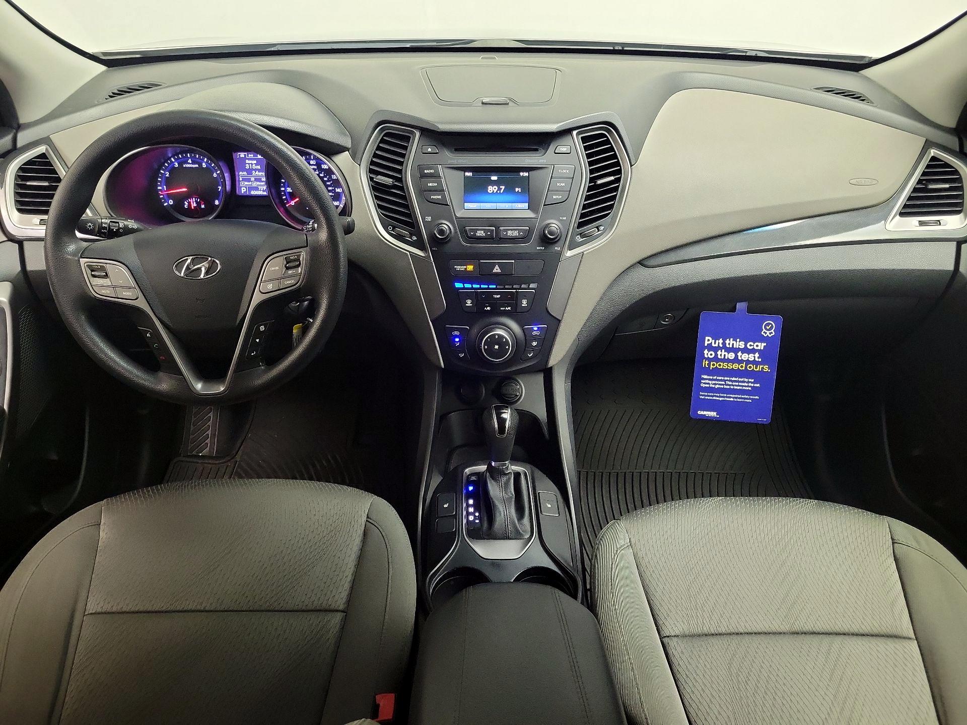 Thumbnail: 2015 Hyundai Santa Fe - 9