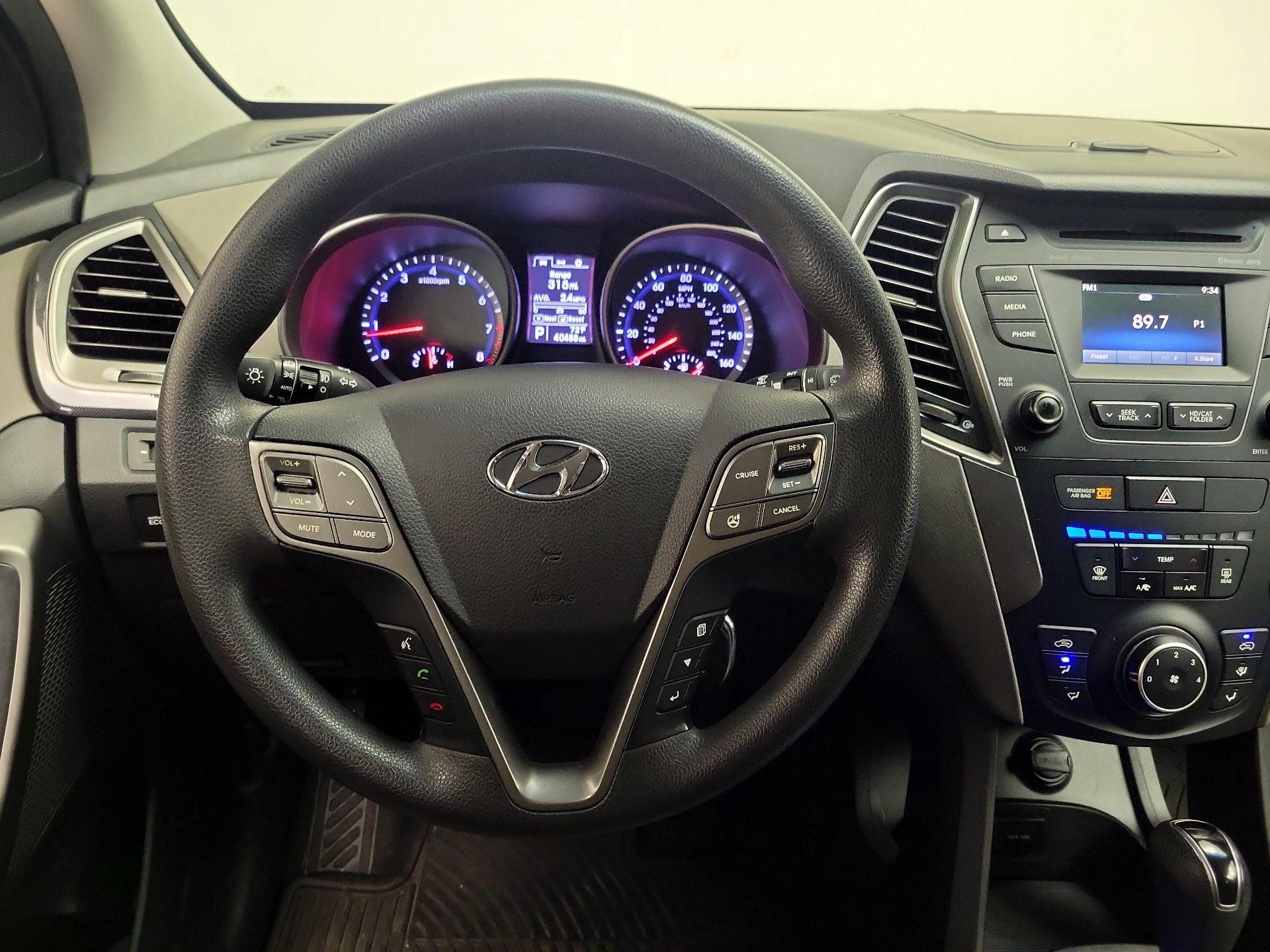 Thumbnail: 2015 Hyundai Santa Fe - 10