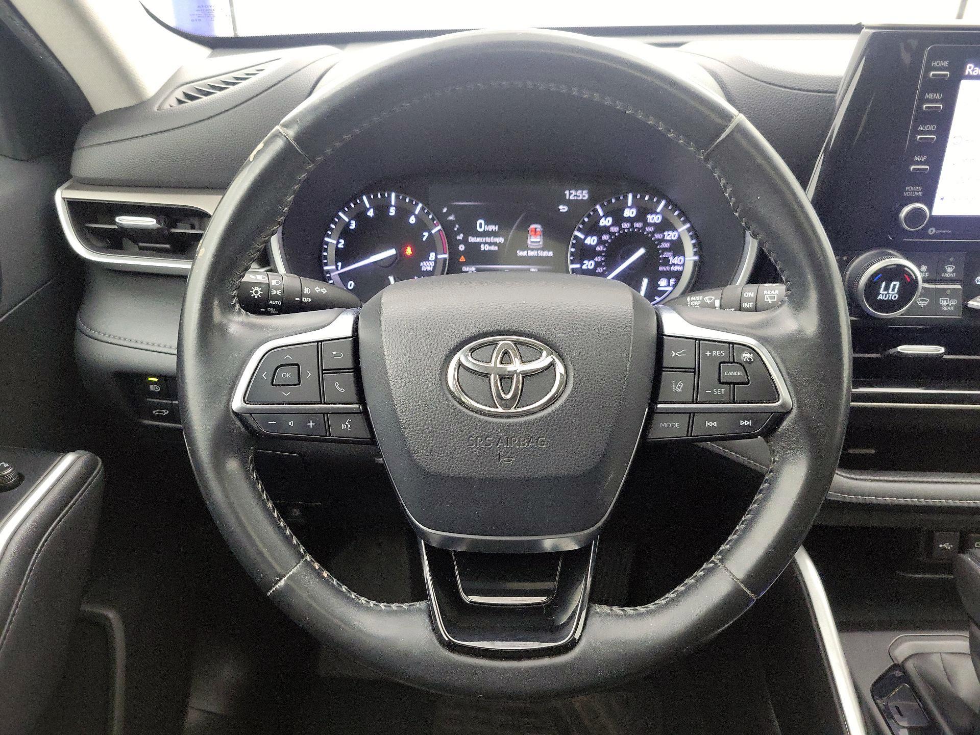 Thumbnail: 2020 Toyota Highlander - 10