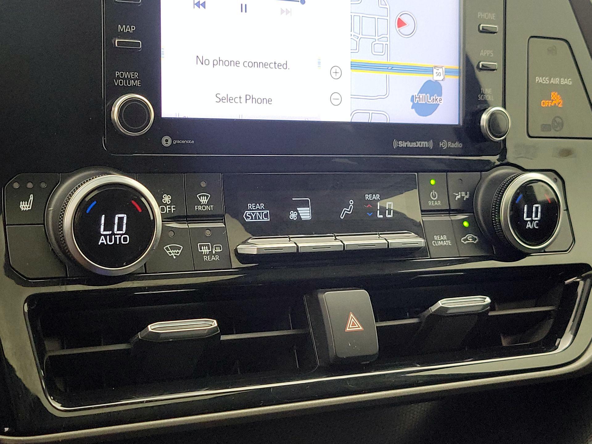 Thumbnail: 2020 Toyota Highlander - 17