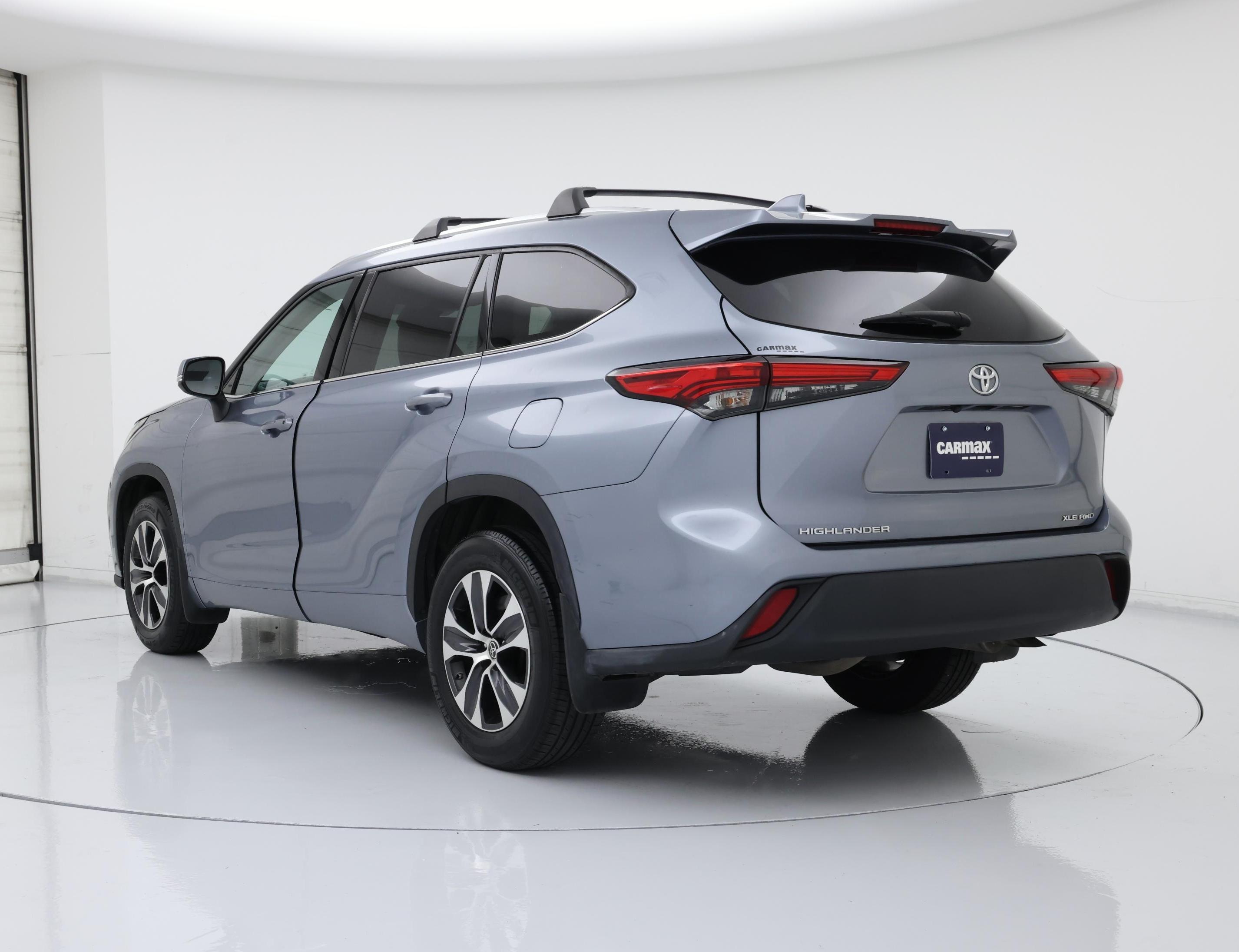 Thumbnail: 2020 Toyota Highlander - 2