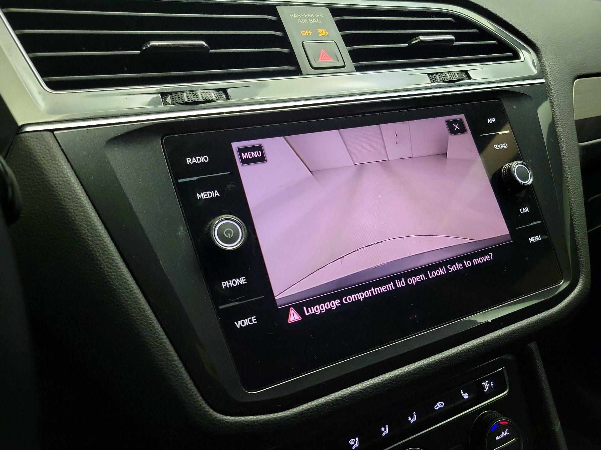 Thumbnail: 2018 Volkswagen Tiguan - 14