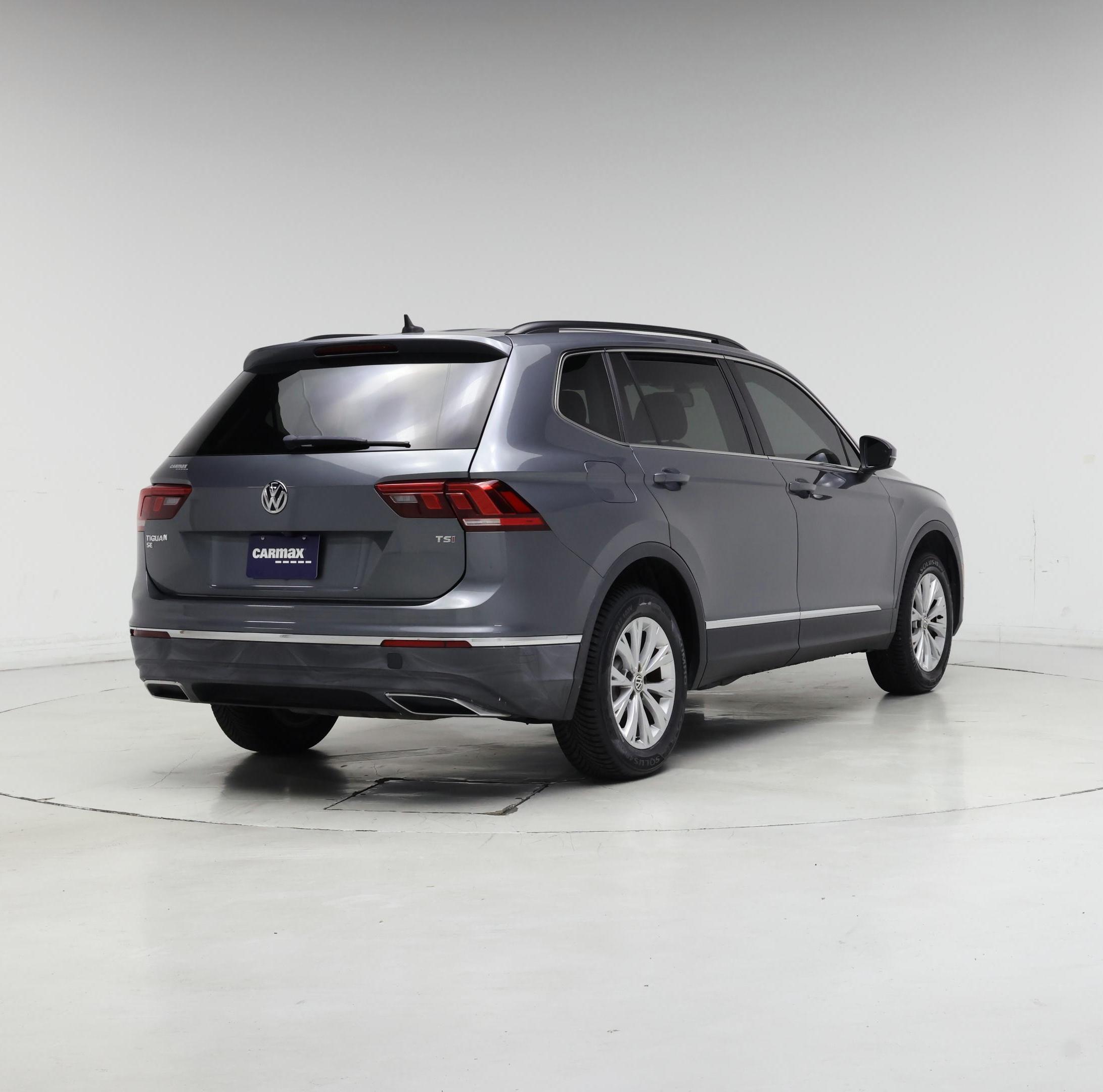 Thumbnail: 2018 Volkswagen Tiguan - 8