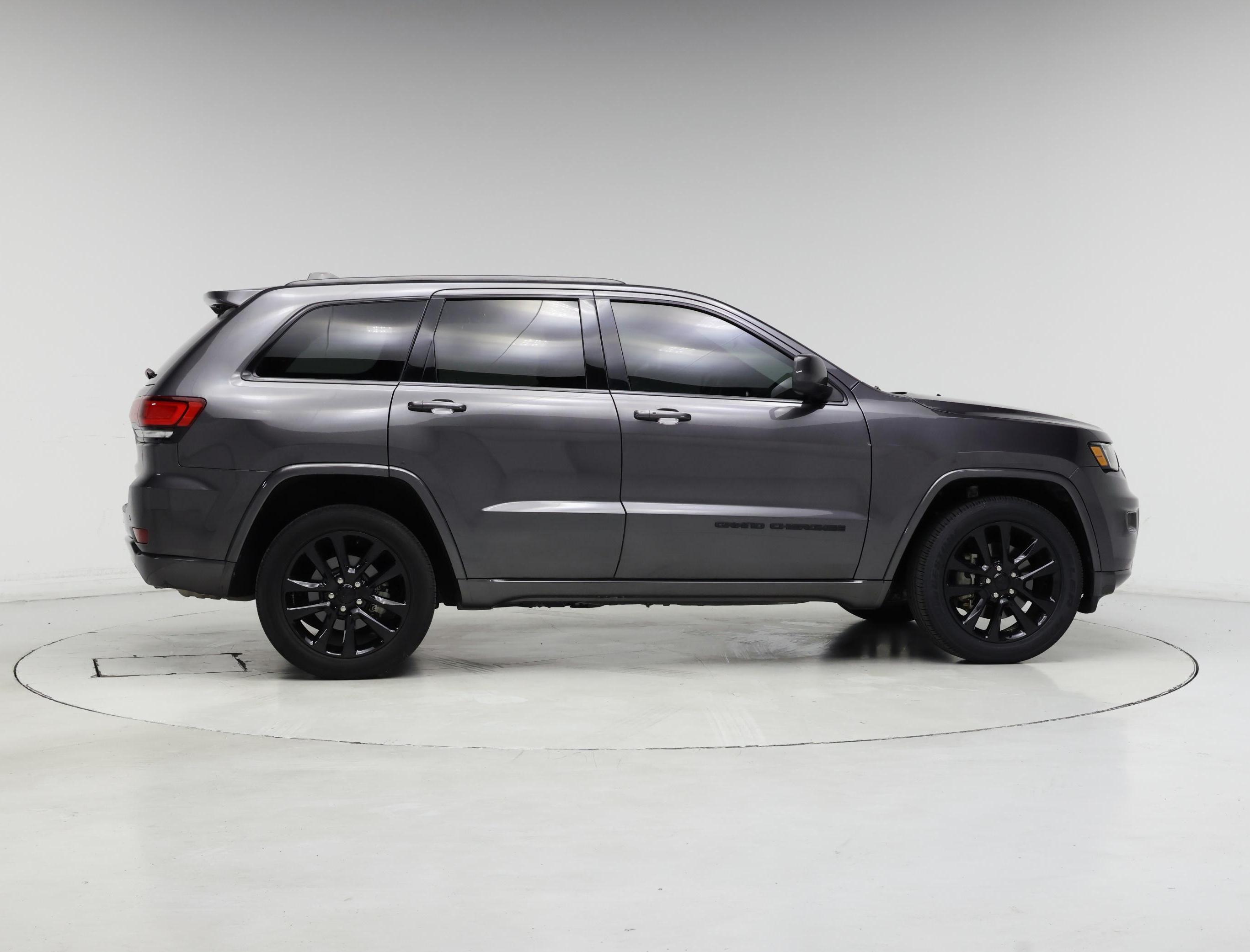 Thumbnail: 2021 Jeep Grand Cherokee - 7