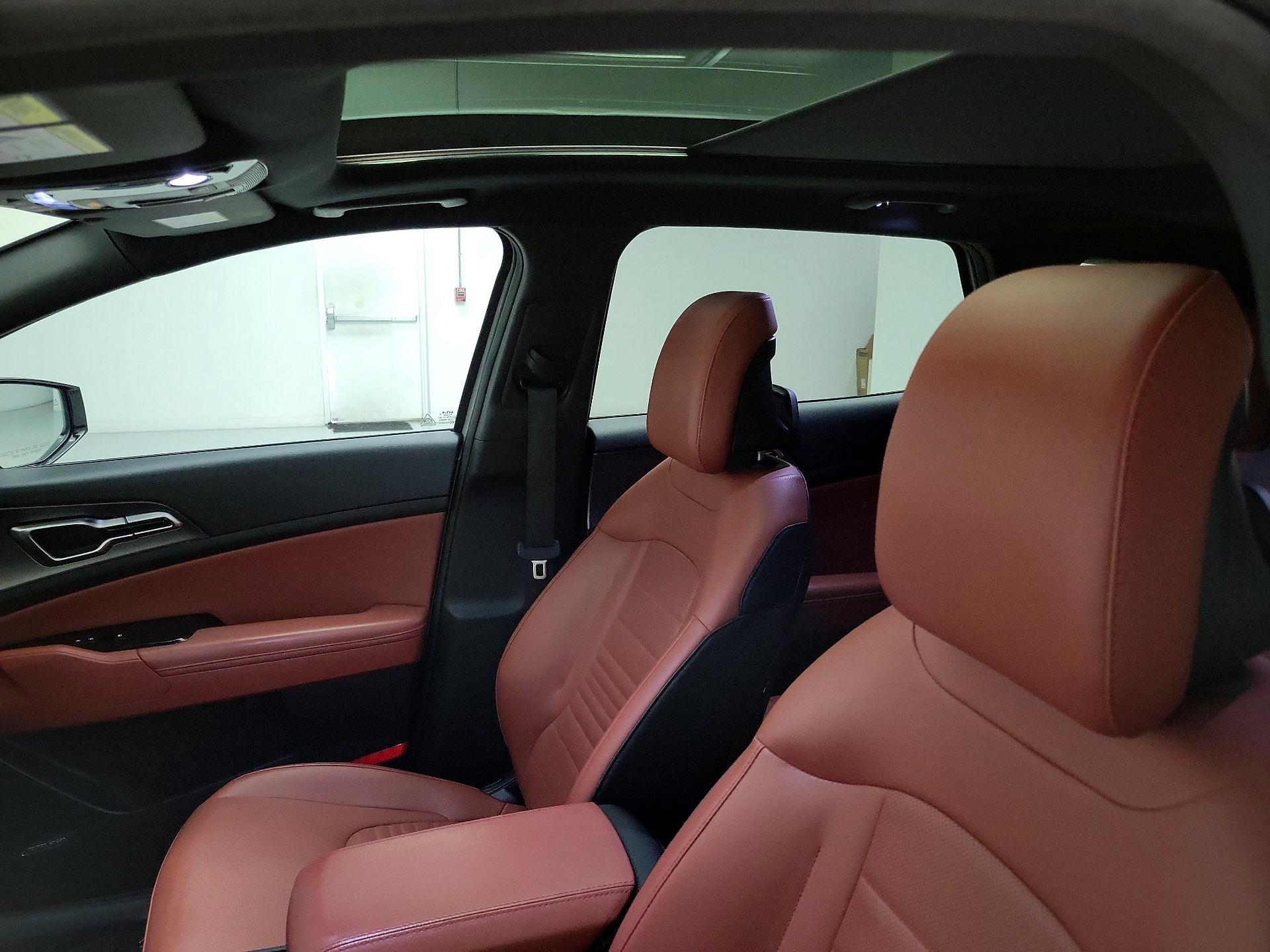Thumbnail: 2023 Kia Sportage - 20