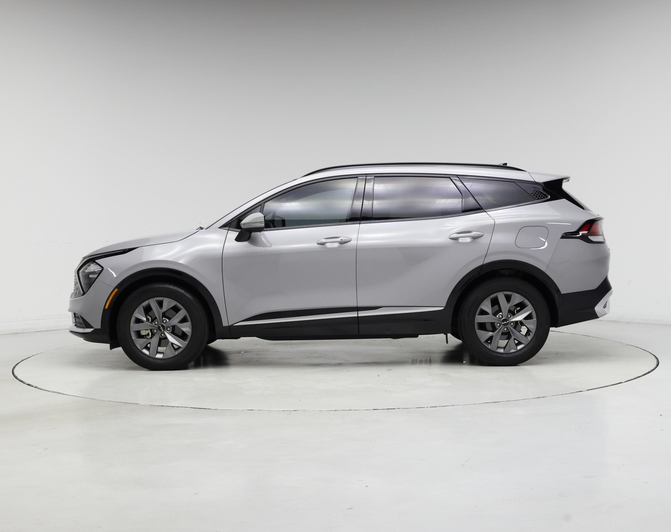 Thumbnail: 2023 Kia Sportage - 3