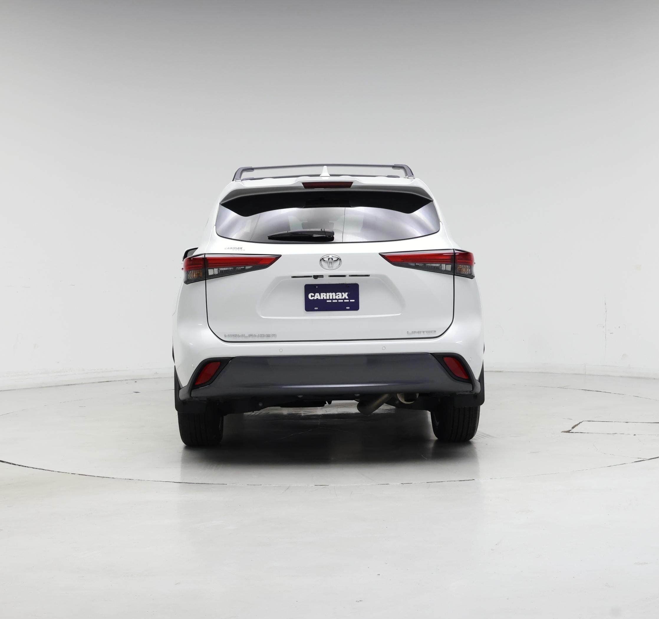 Thumbnail: 2023 Toyota Highlander - 6