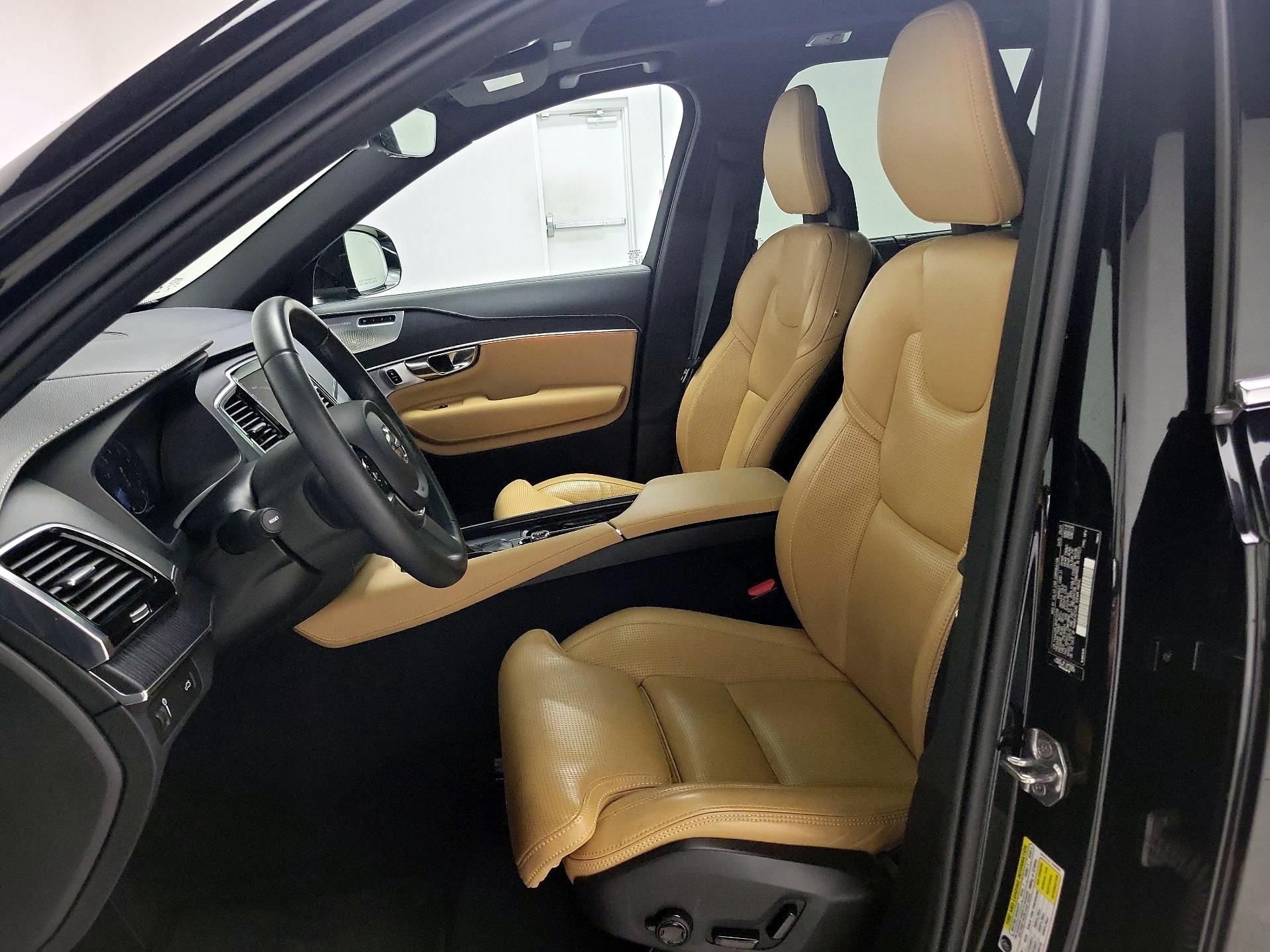 Thumbnail: 2021 Volvo XC90 - 11