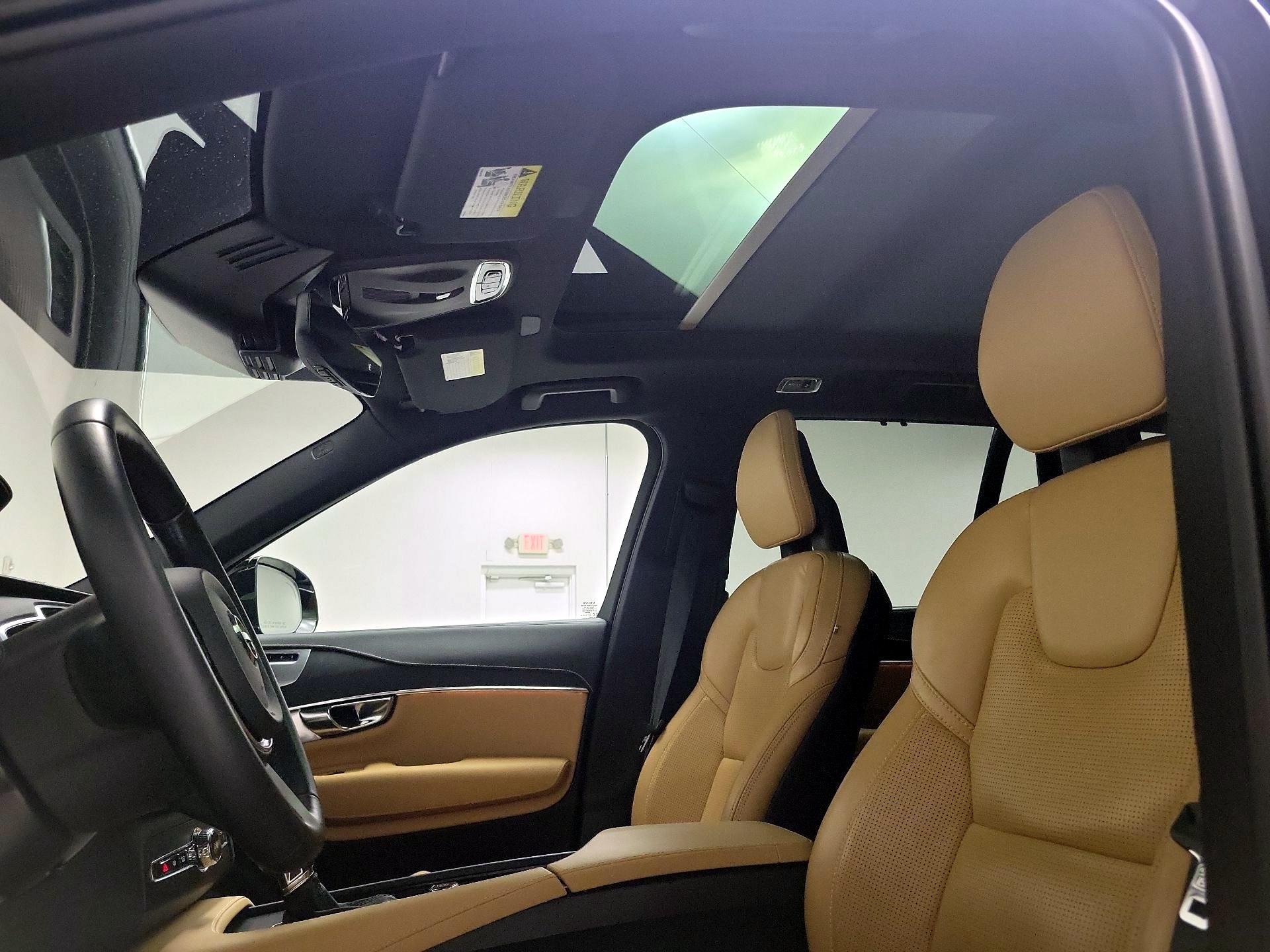 Thumbnail: 2021 Volvo XC90 - 20