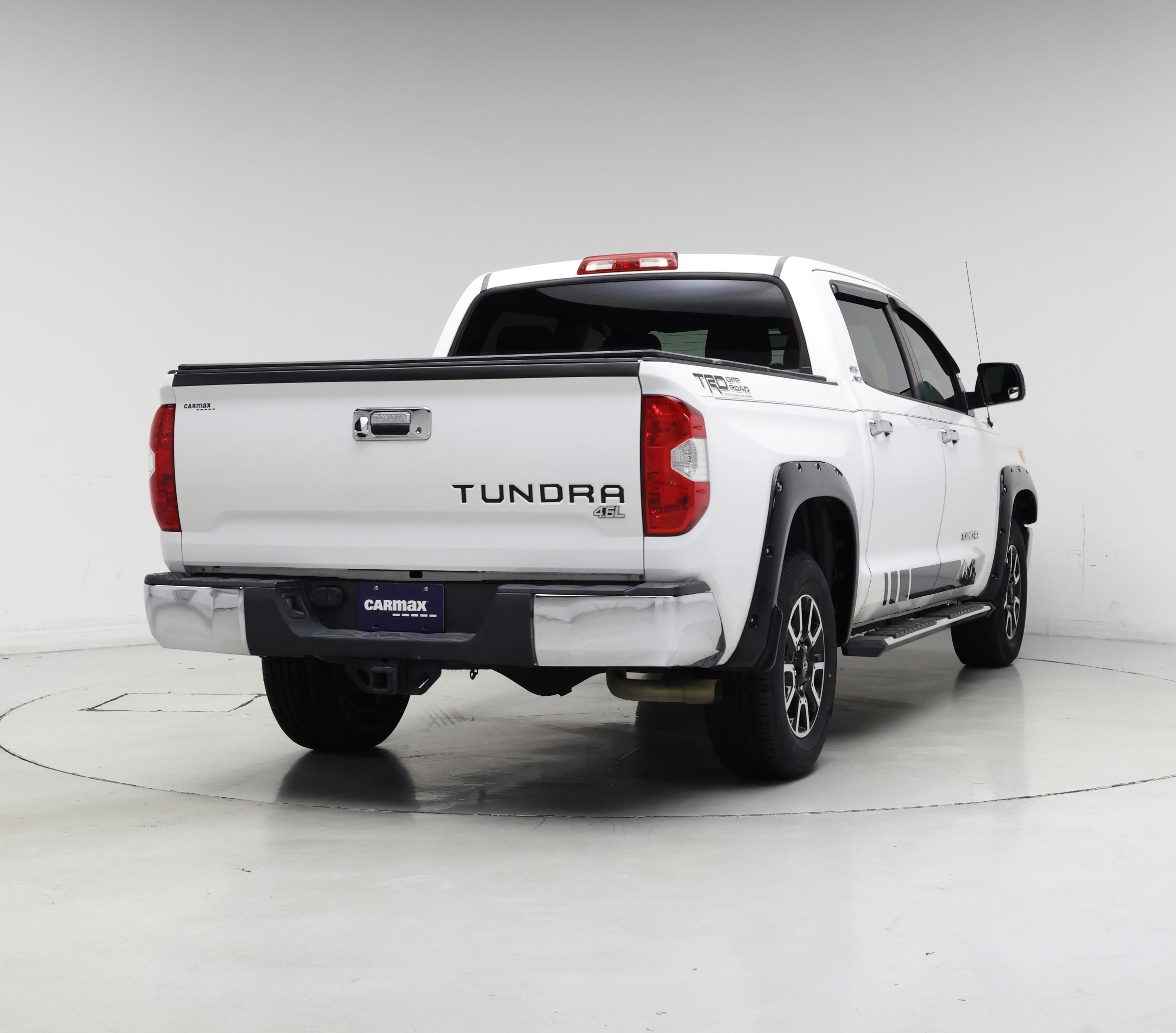 Thumbnail: 2017 Toyota Tundra - 8