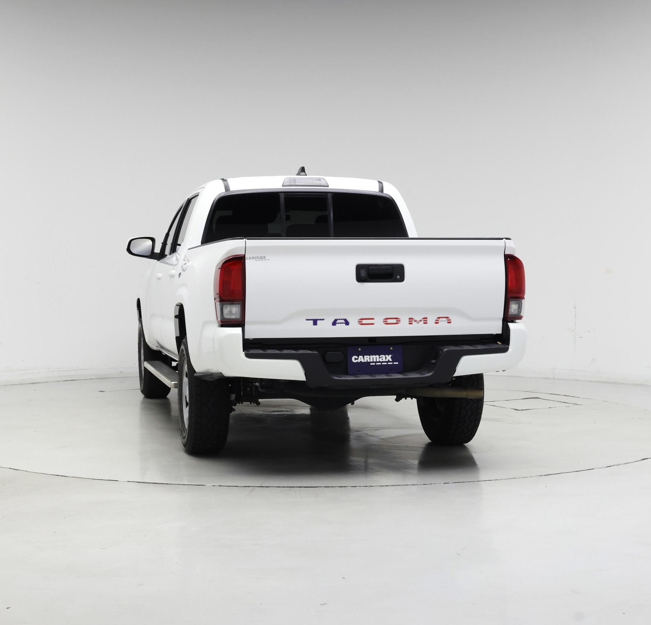 Thumbnail: 2020 Toyota Tacoma - 6