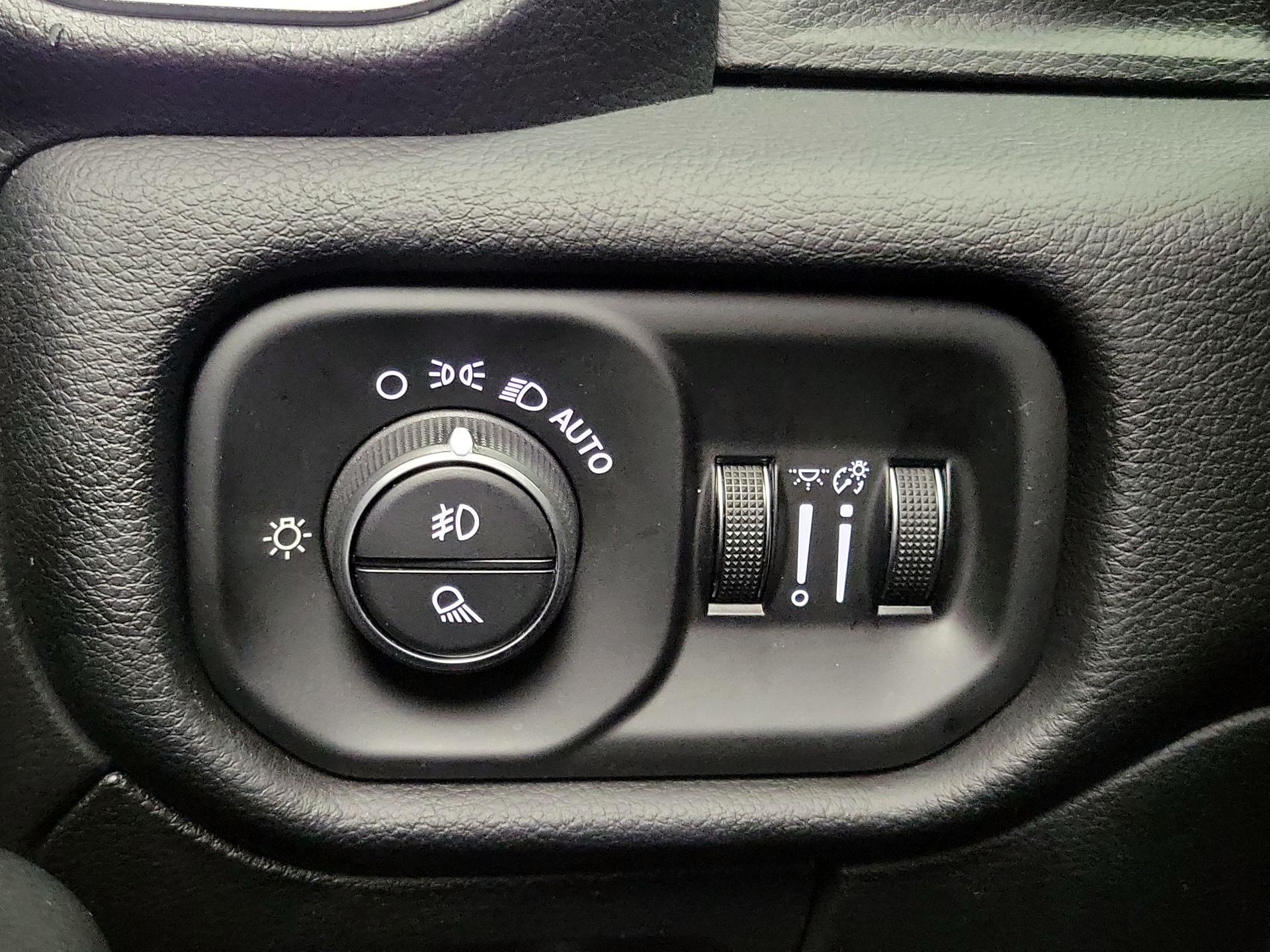Thumbnail: 2019 RAM 1500 - 13