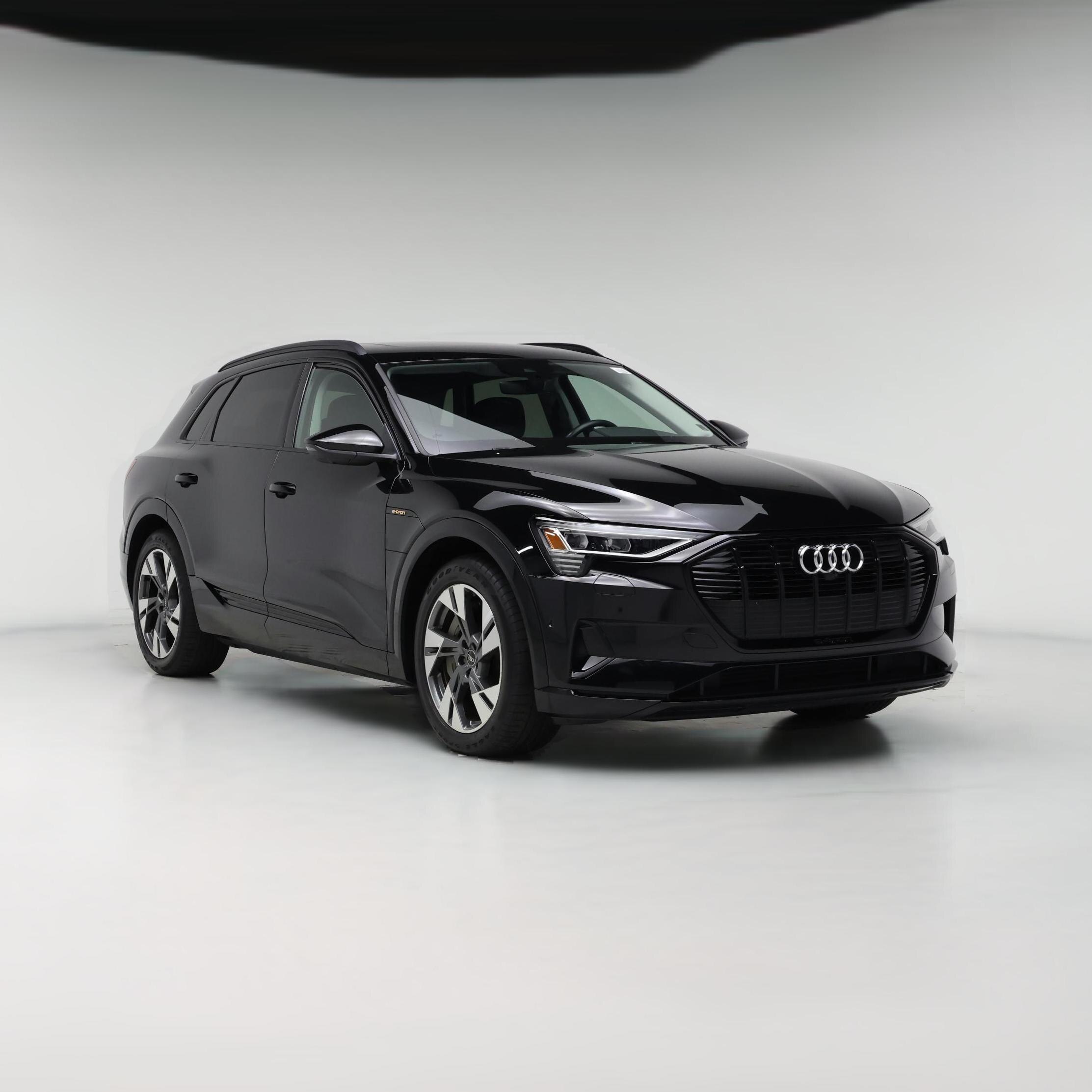 Thumbnail: 2021 Audi e-tron - 1
