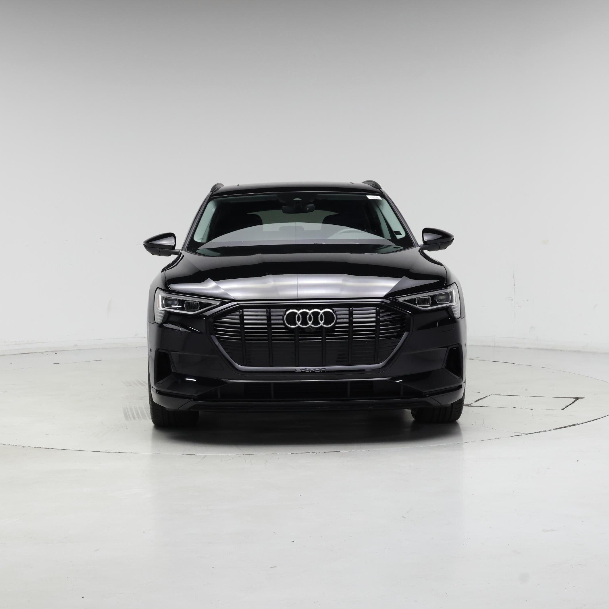 Thumbnail: 2021 Audi e-tron - 5