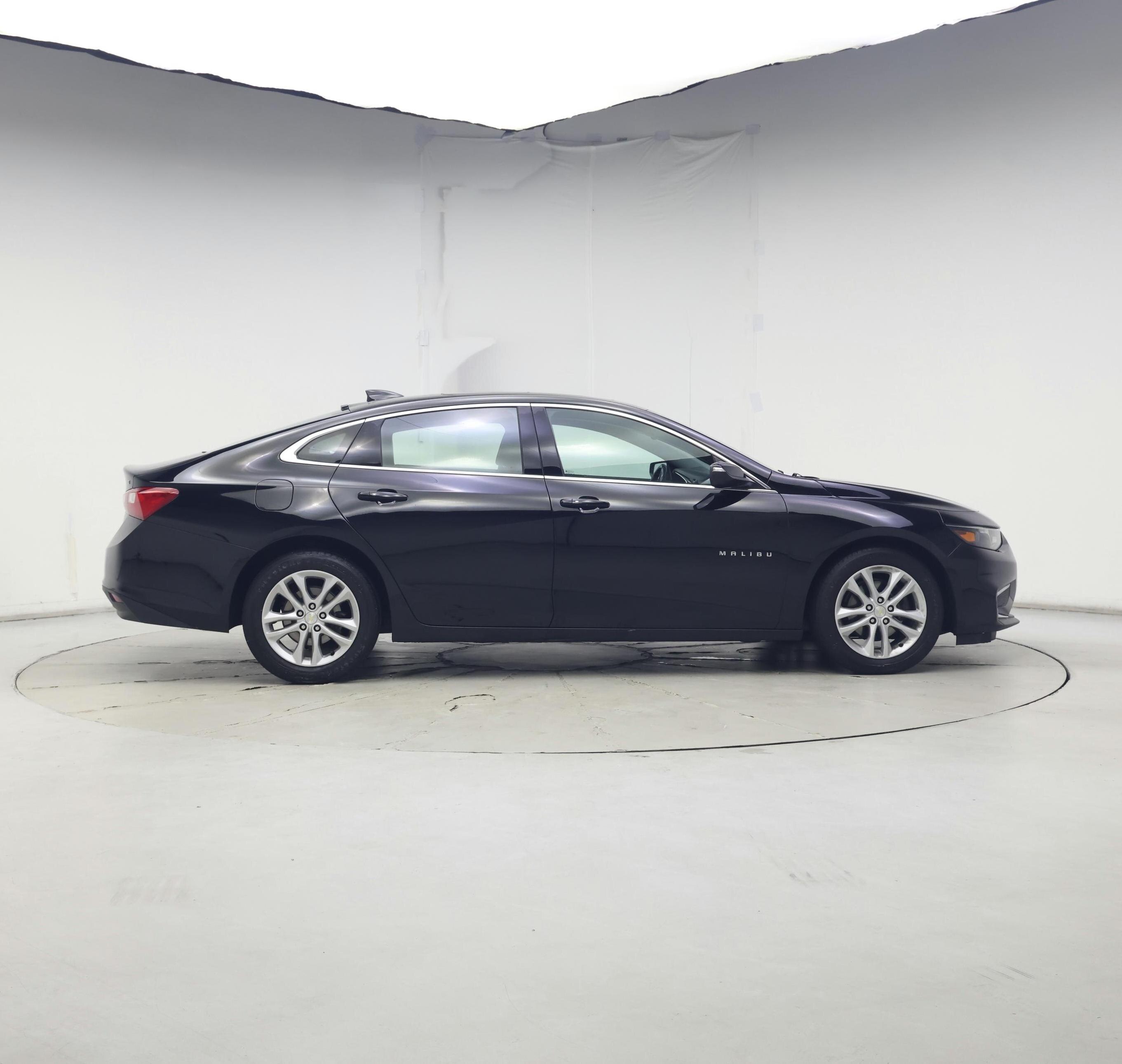 Thumbnail: 2018 Chevrolet Malibu - 7