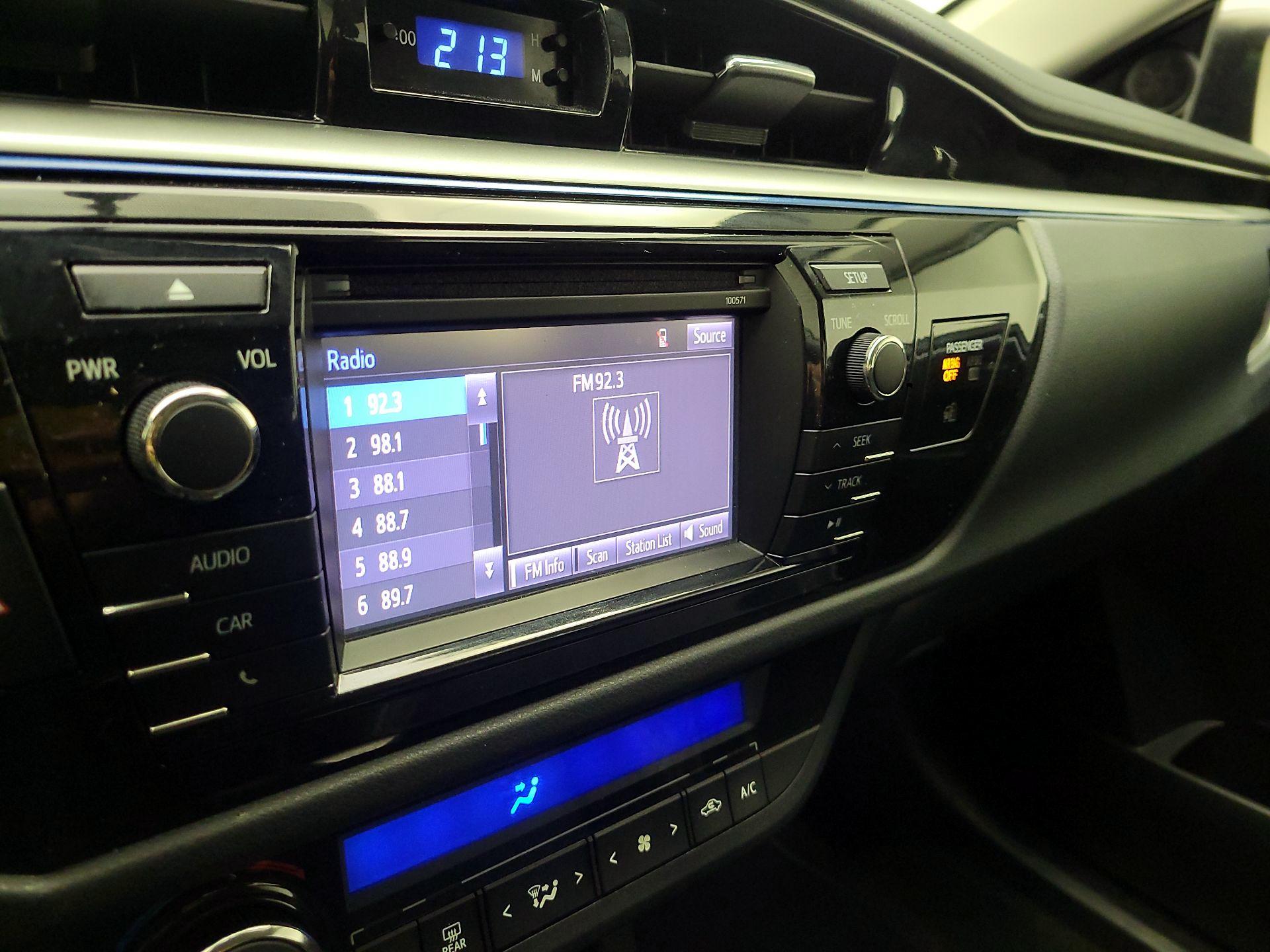 Thumbnail: 2016 Toyota Corolla - 15