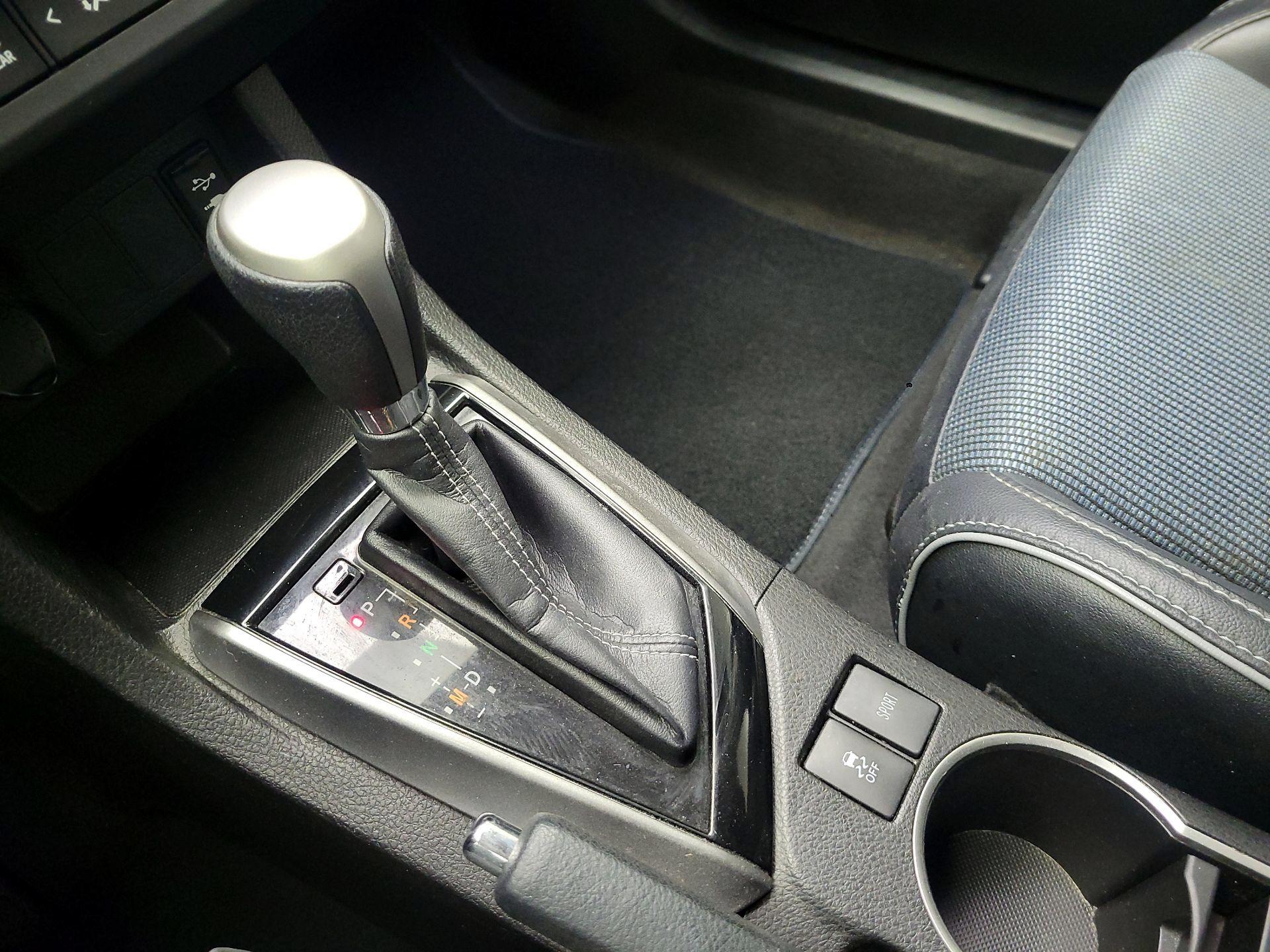 Thumbnail: 2016 Toyota Corolla - 17