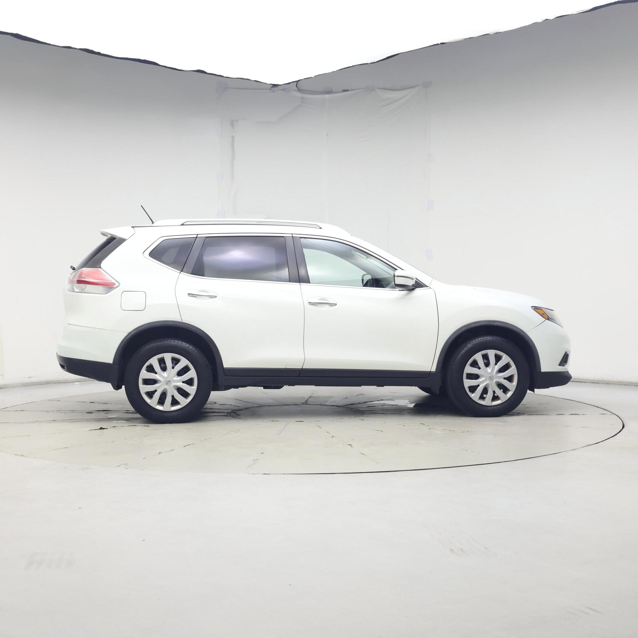 Thumbnail: 2016 Nissan Rogue - 7