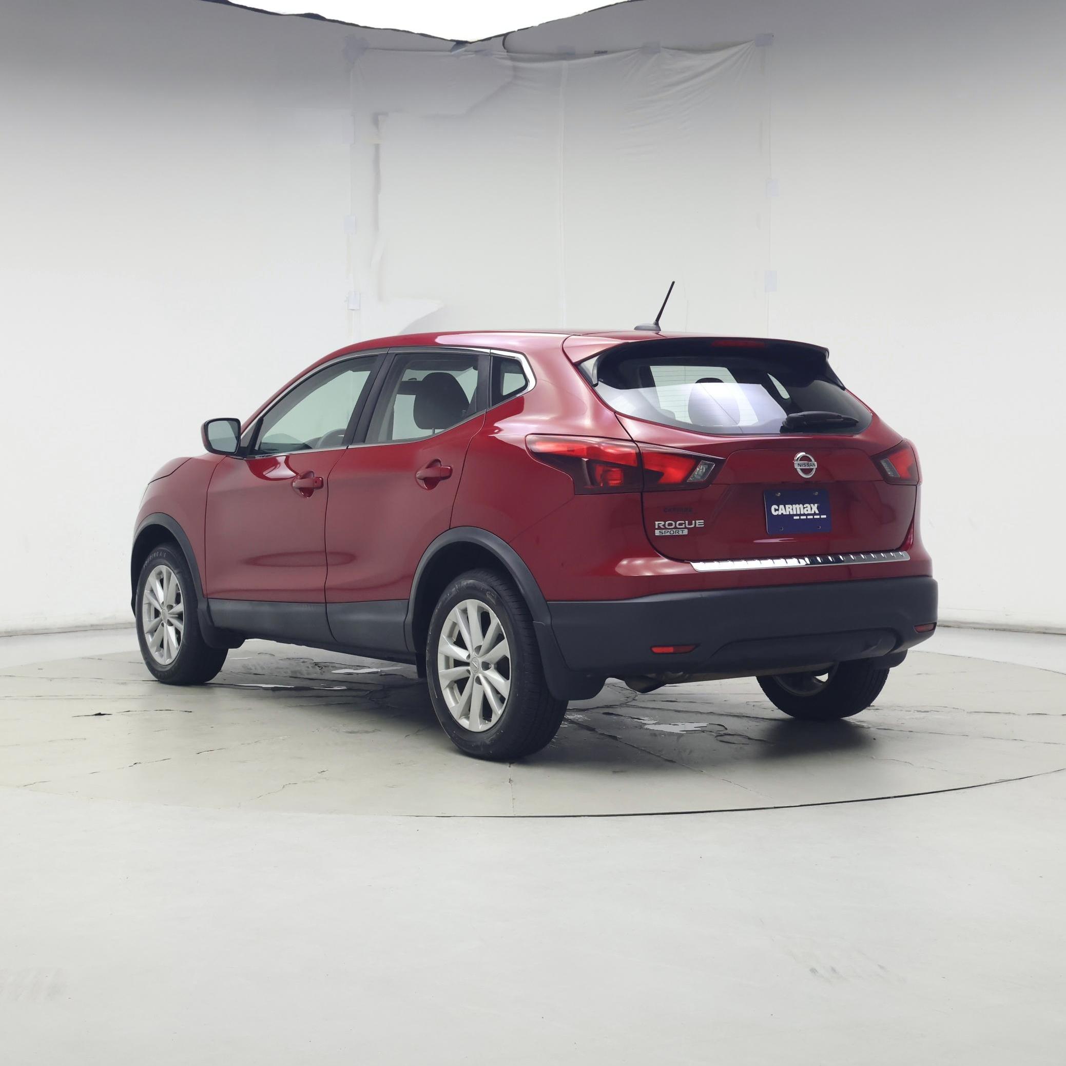 Thumbnail: 2018 Nissan Rogue Sport - 2