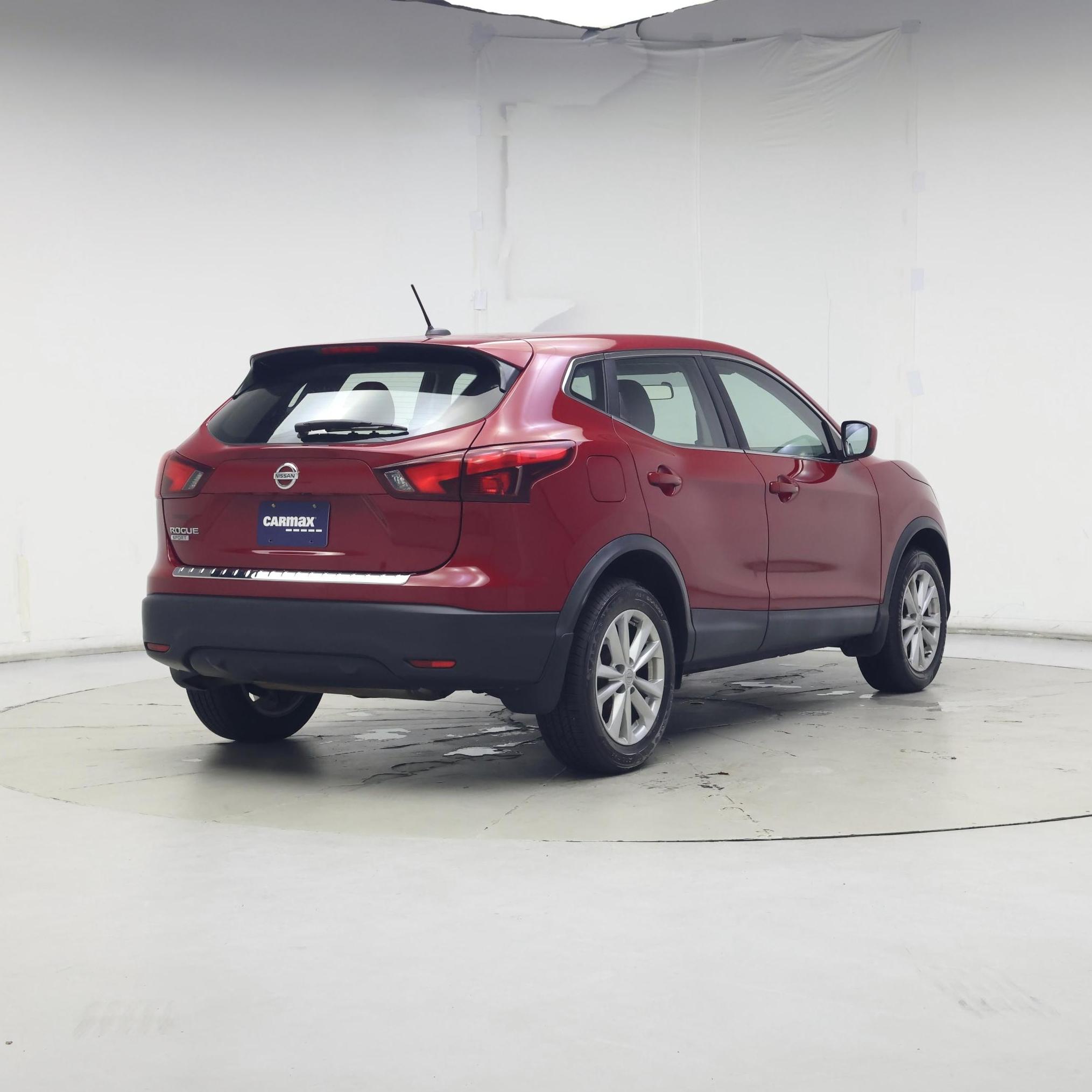 Thumbnail: 2018 Nissan Rogue Sport - 8