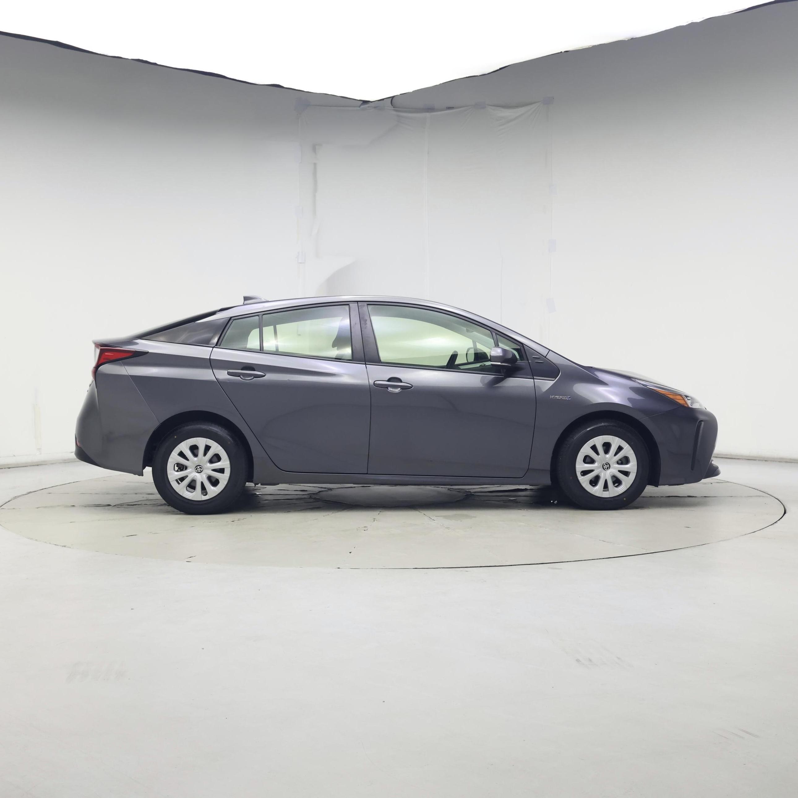 Thumbnail: 2021 Toyota Prius - 7