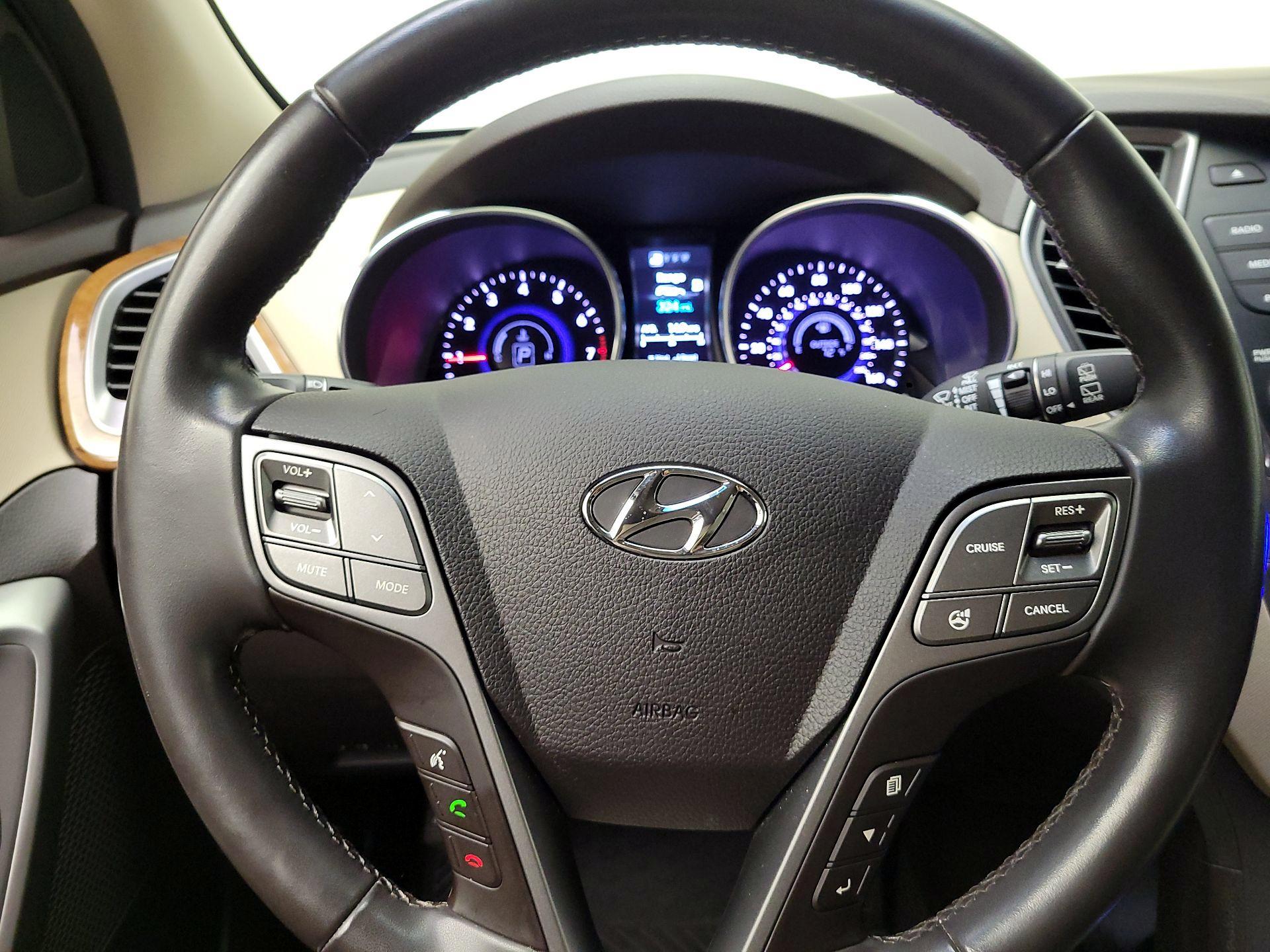 Thumbnail: 2014 Hyundai Santa Fe - 10